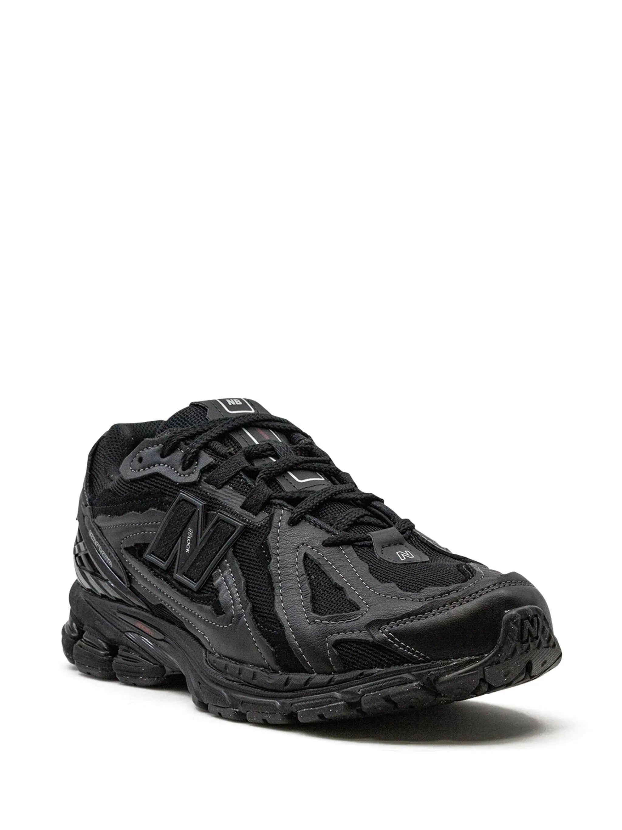 1906D low-top sneakers