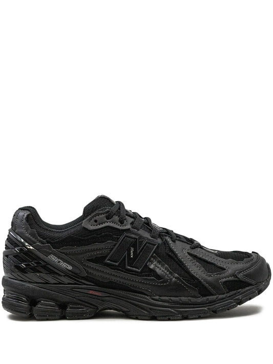 1906D low-top sneakers