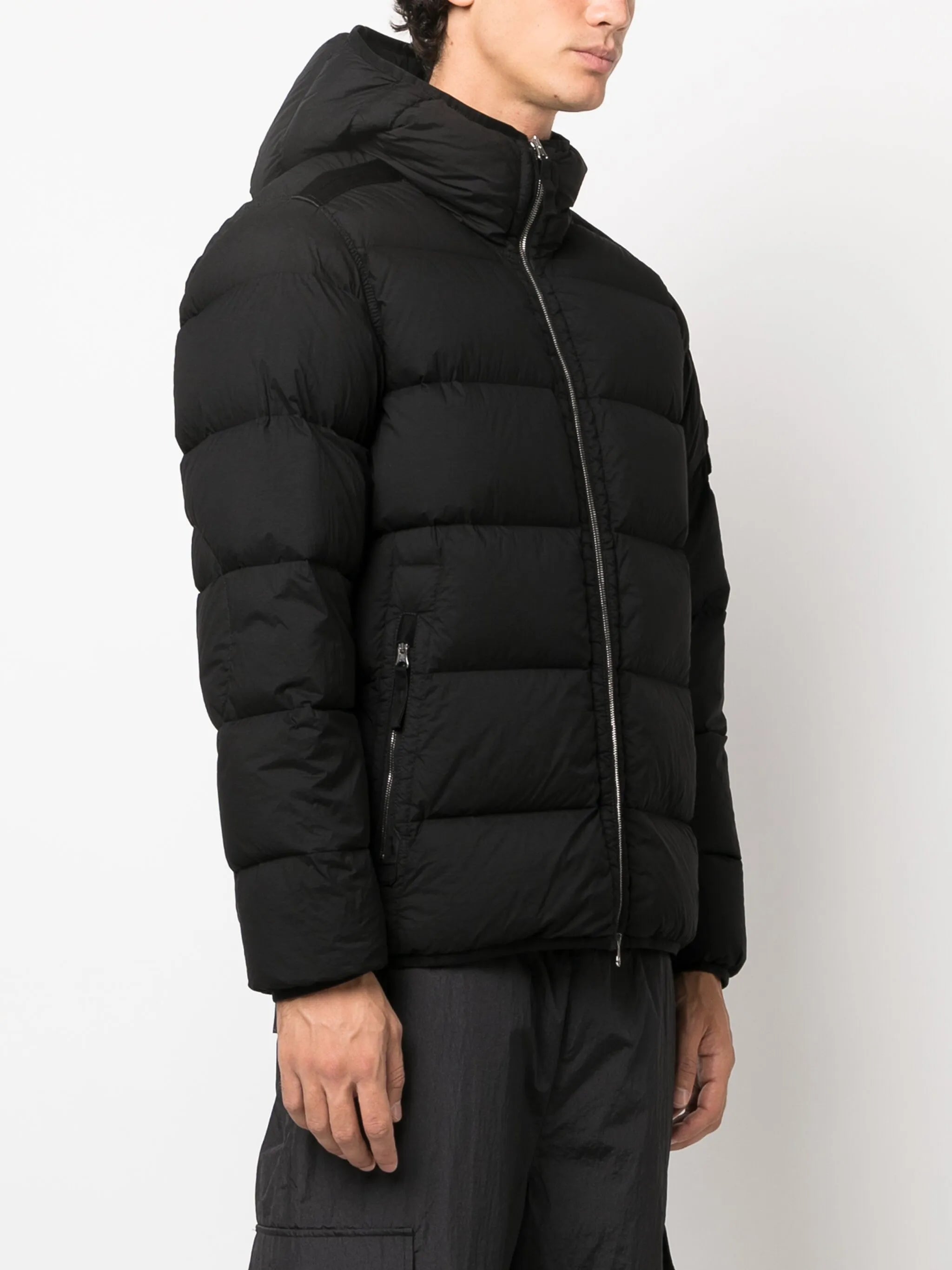 Seamless Tunnel Down-TC hooded jacket