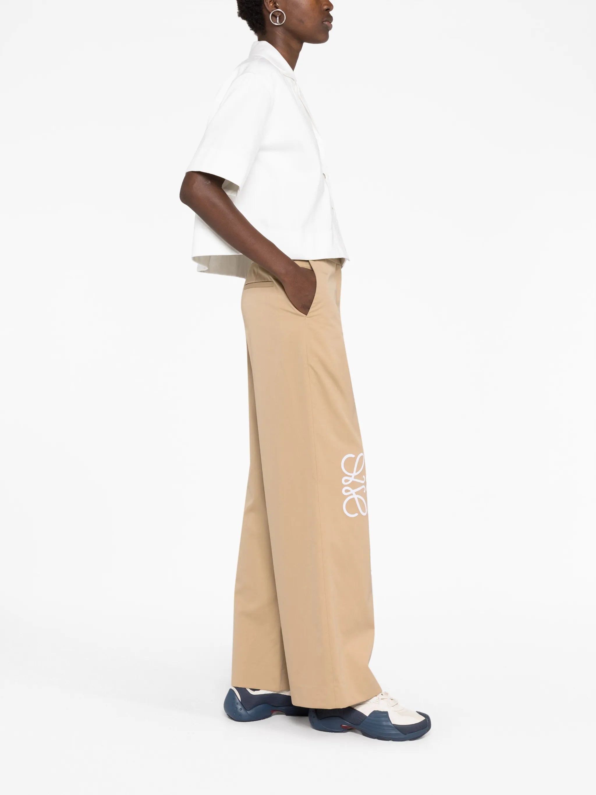 Anagram embroidered short-sleeve blouse