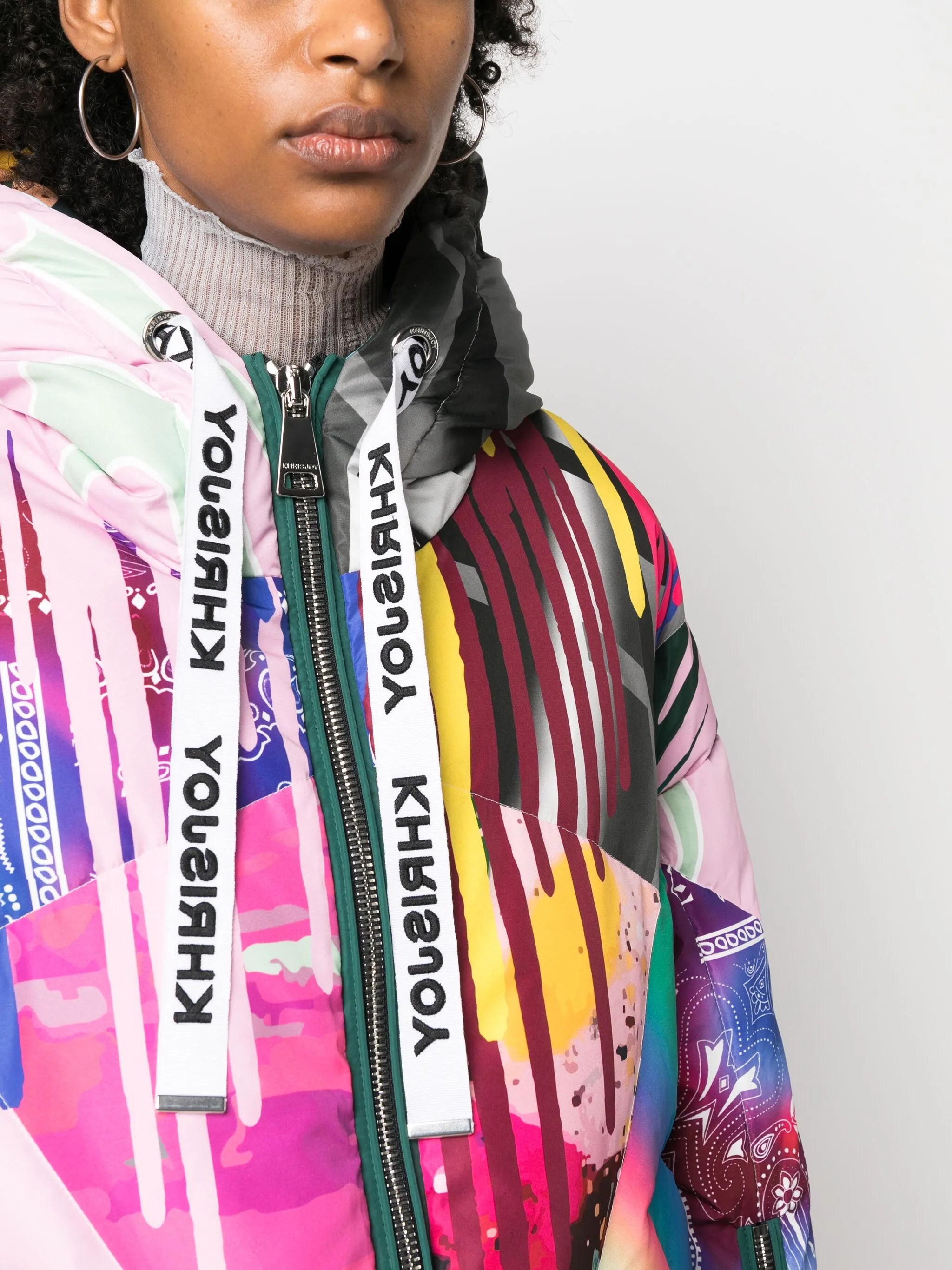 graffiti-print hooded puff parka