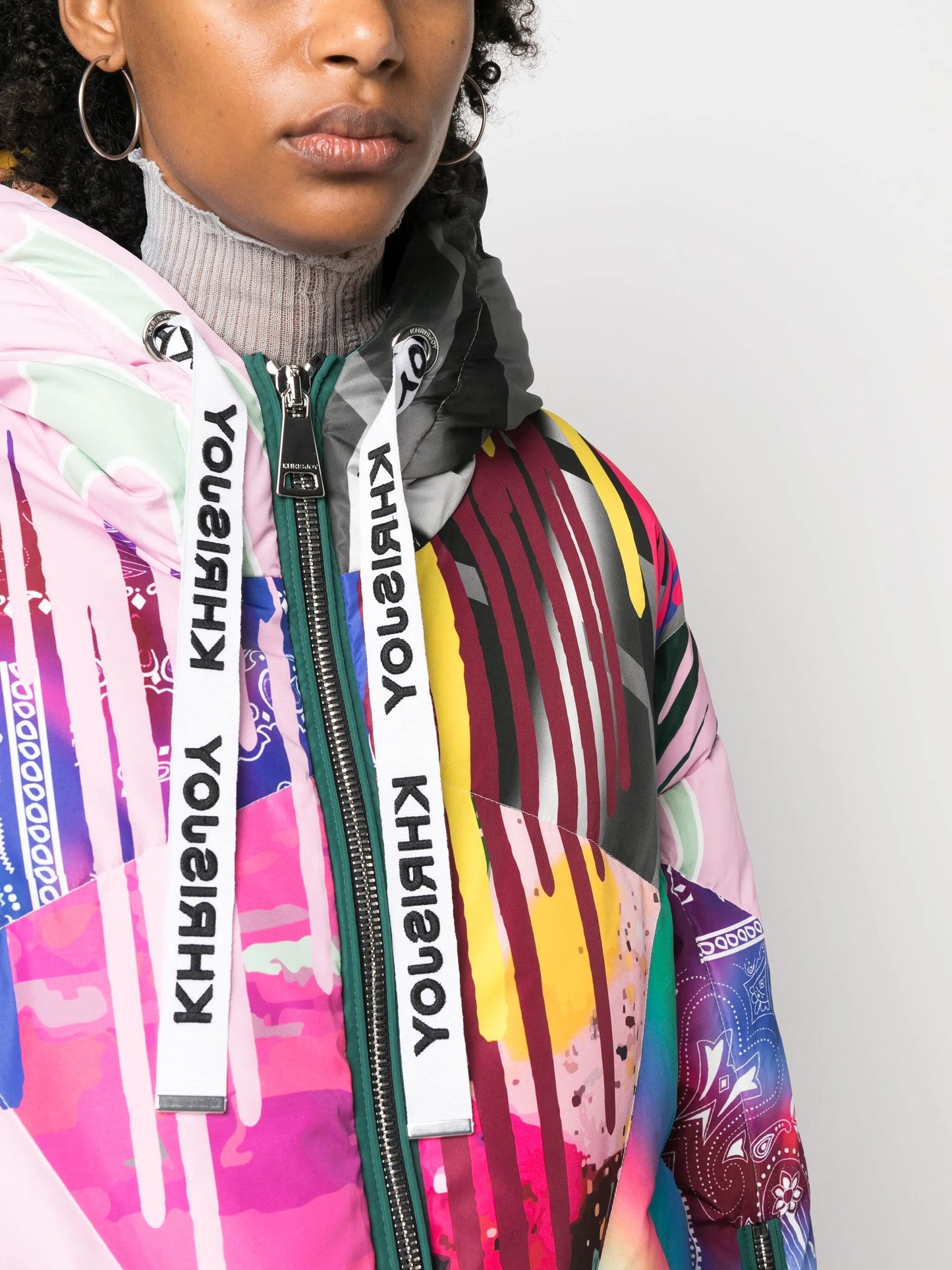 graffiti-print hooded puff parka