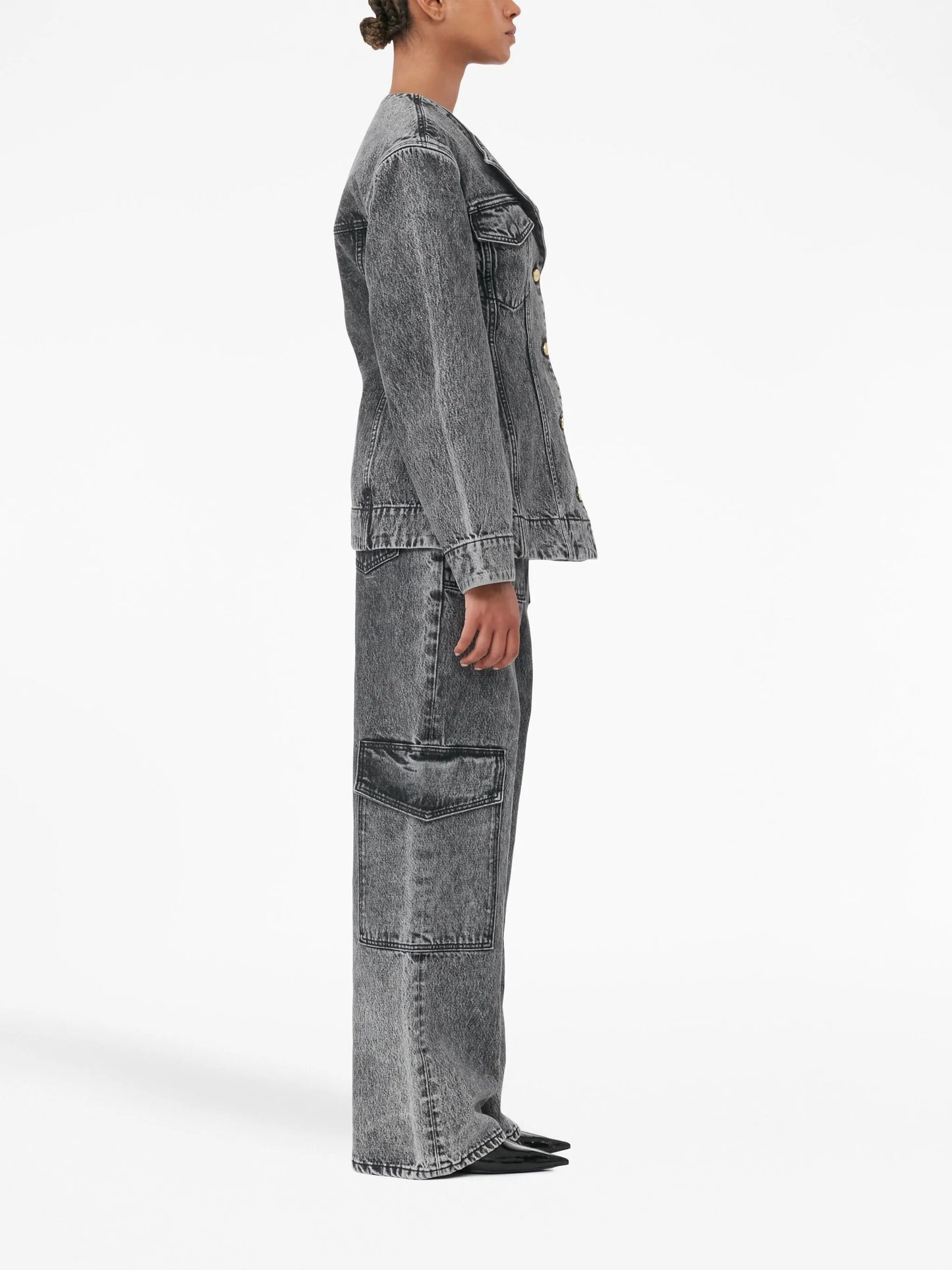 mid-rise wide-leg jeans