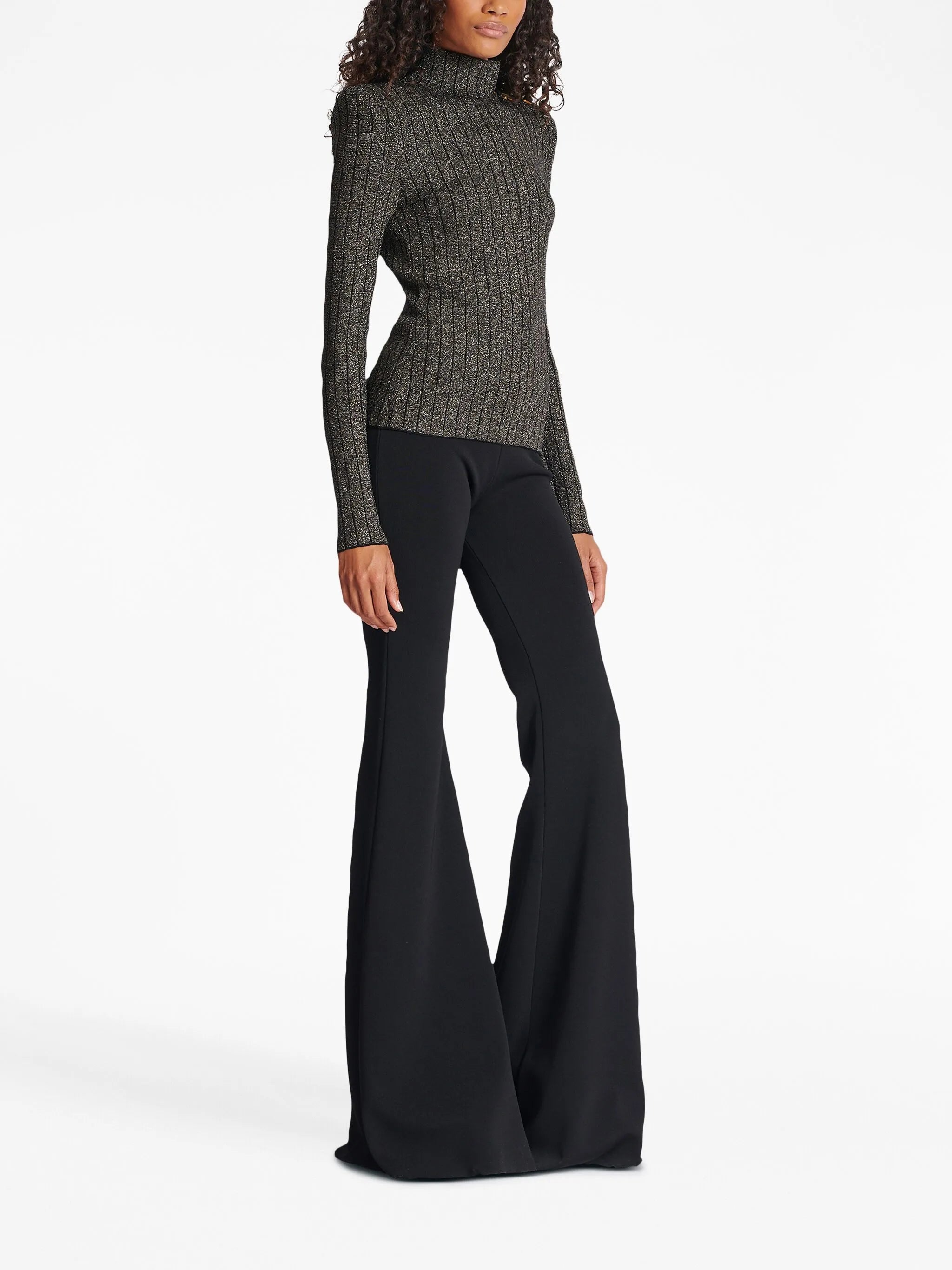 long-sleeve knitted jumper