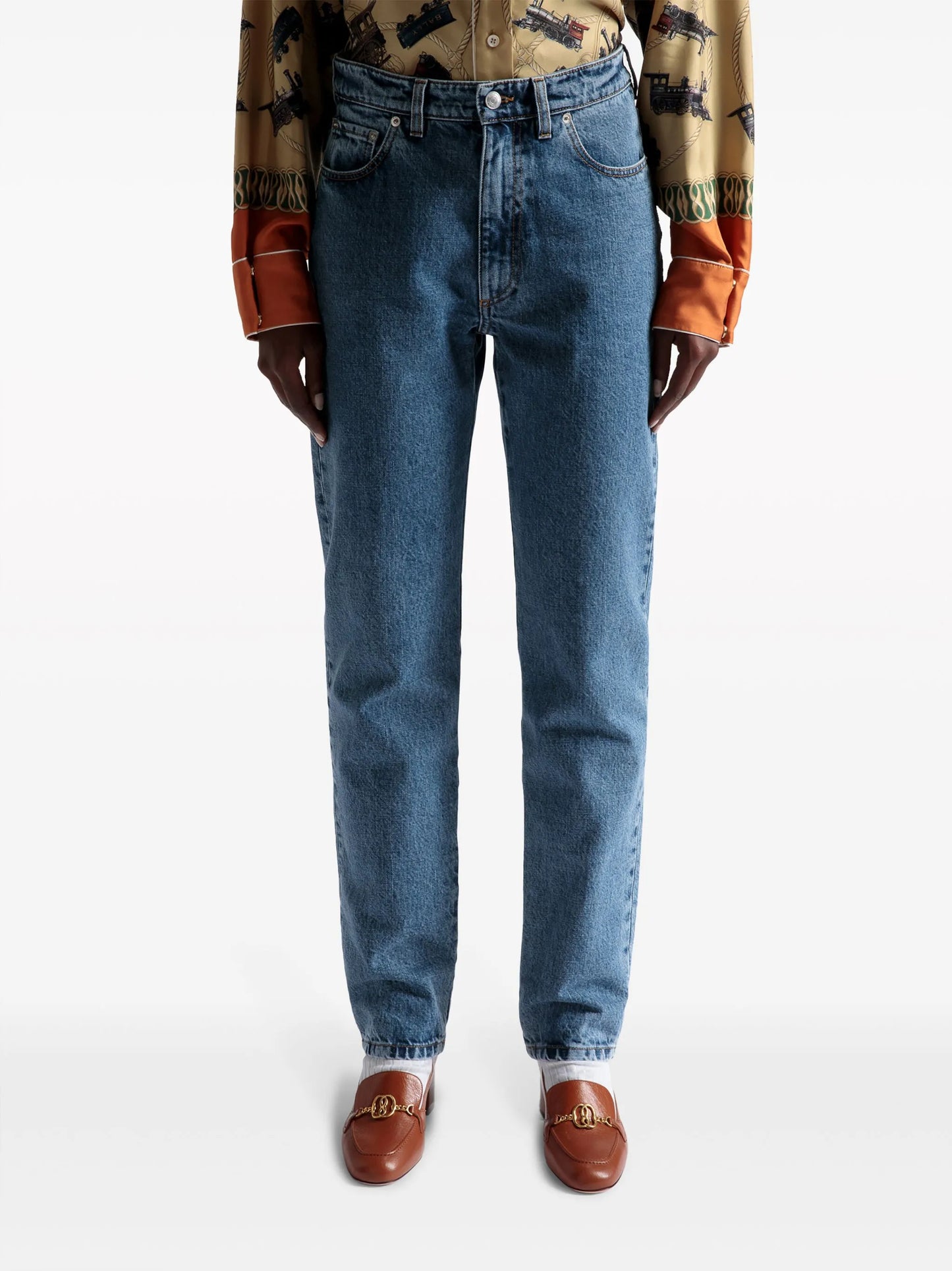slim-cut cotton tapared jeans