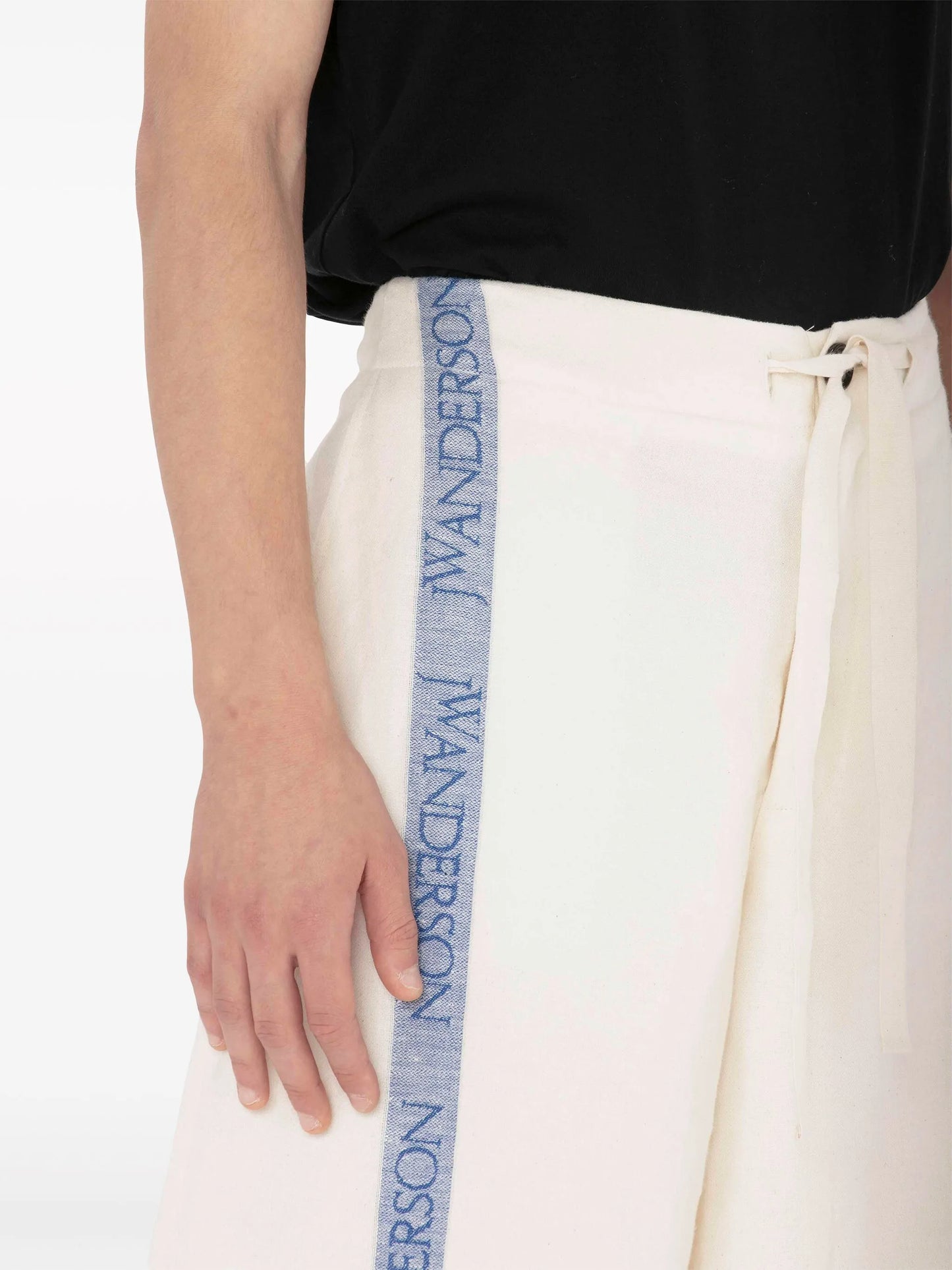 intarsia-logo wide-leg shorts