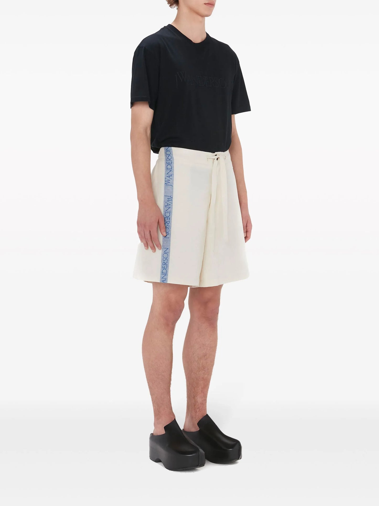 intarsia-logo wide-leg shorts