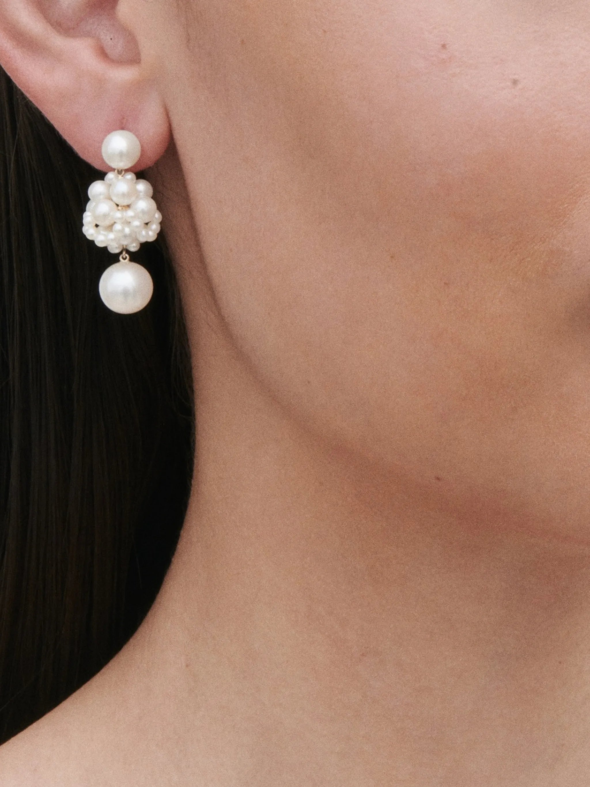 Dora freshwater pearl earrings