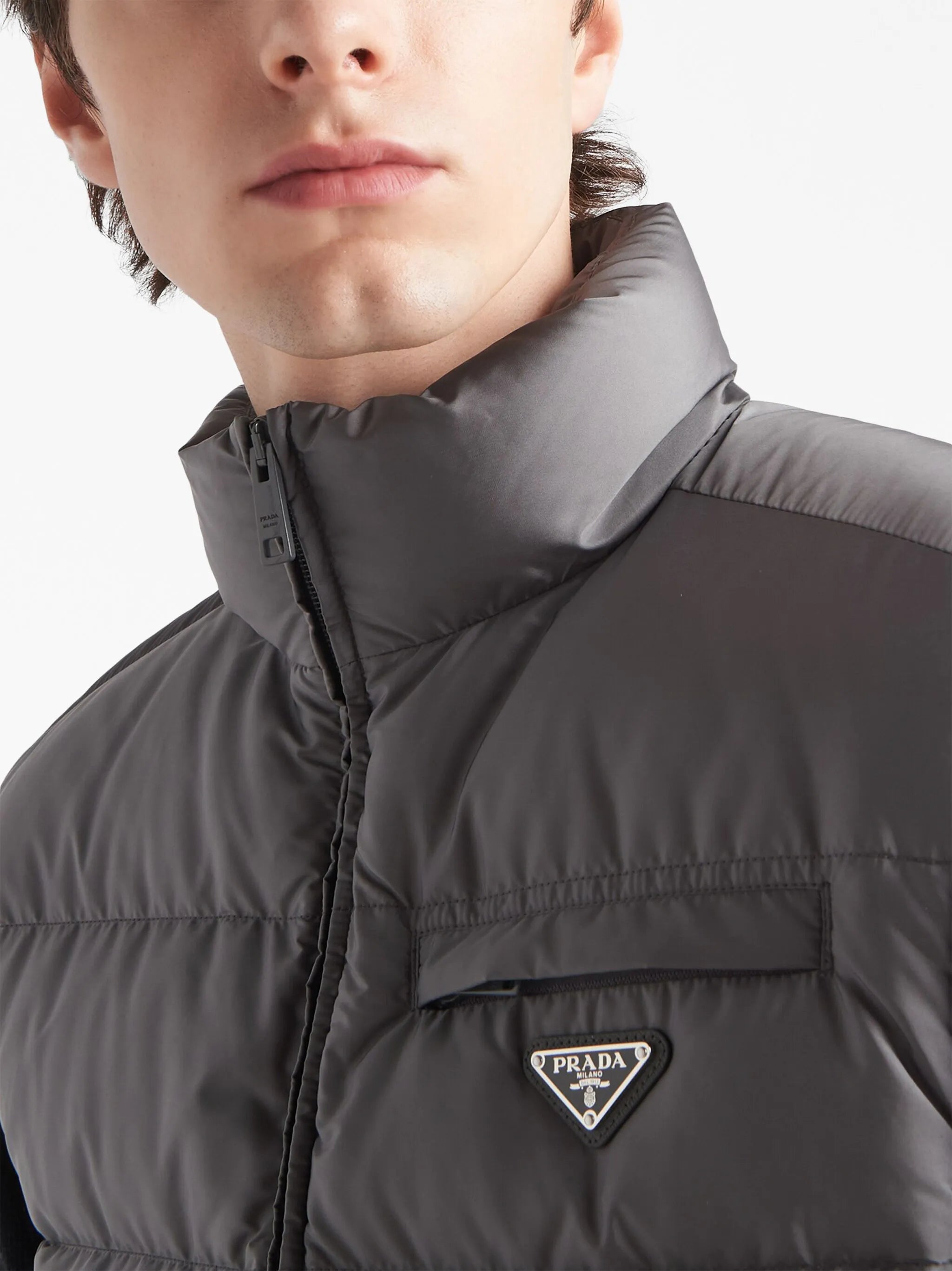 logo-appliqué quilted gilet