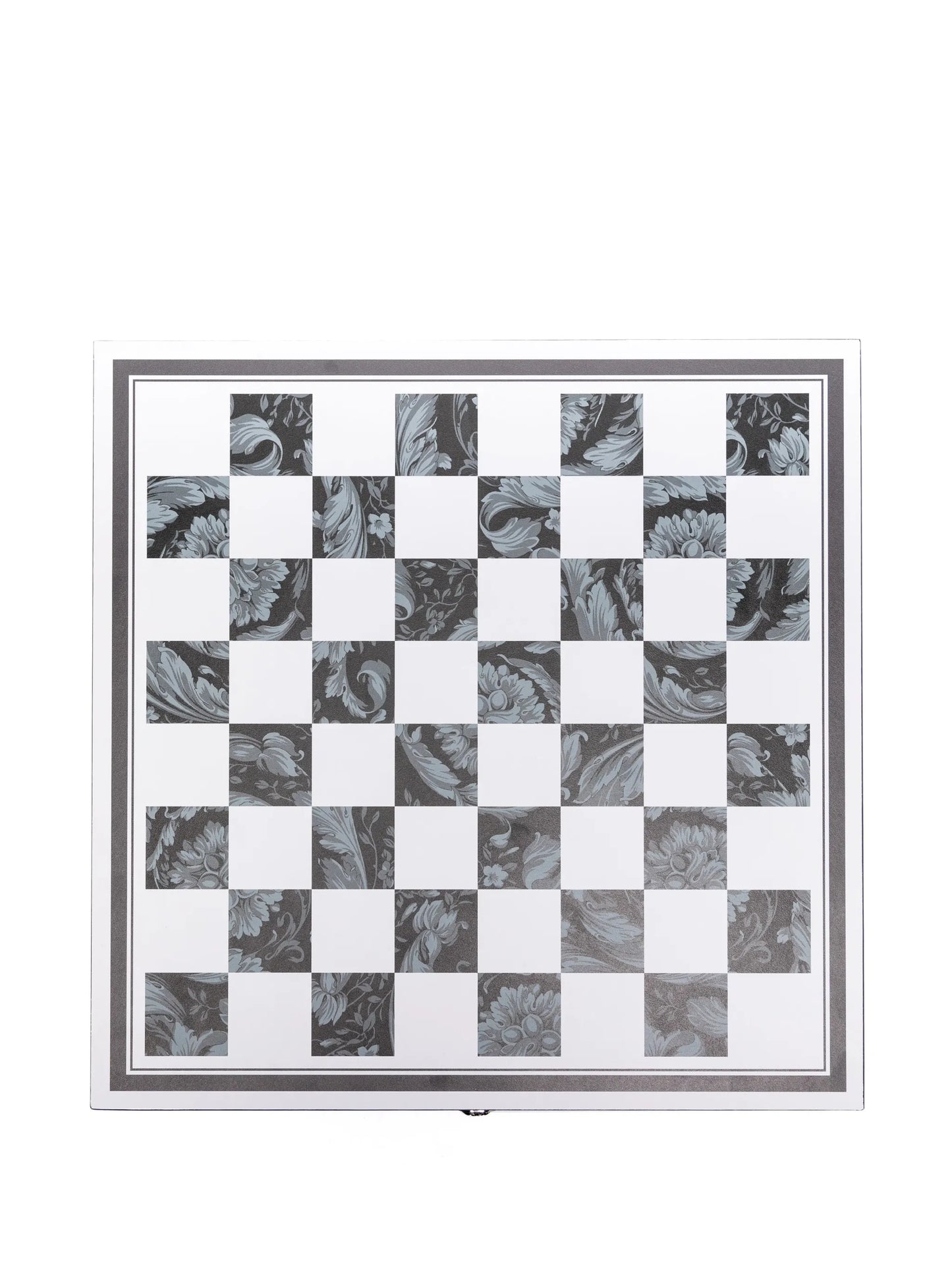 Barocco-print wood chess set (41cm x 41cm)