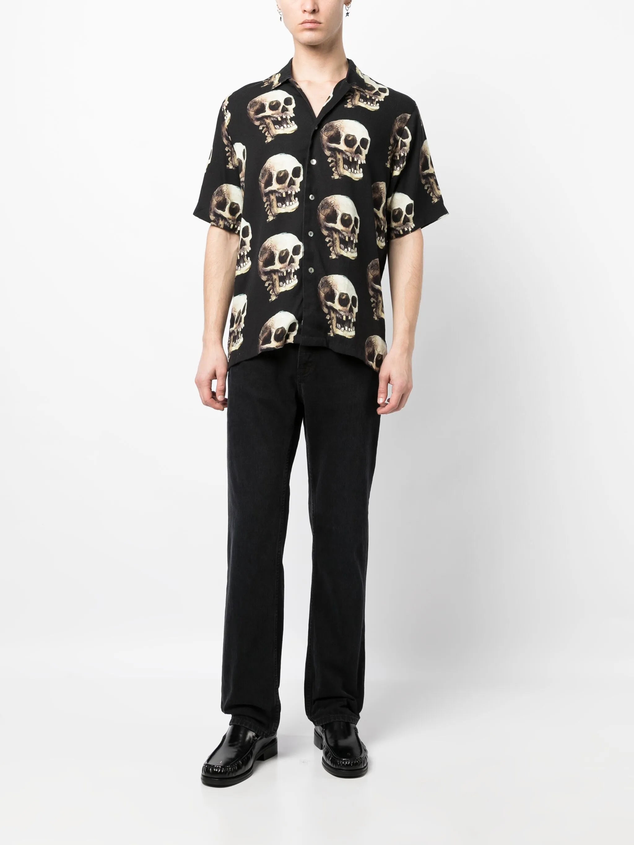 skull-print short-sleeve shirt