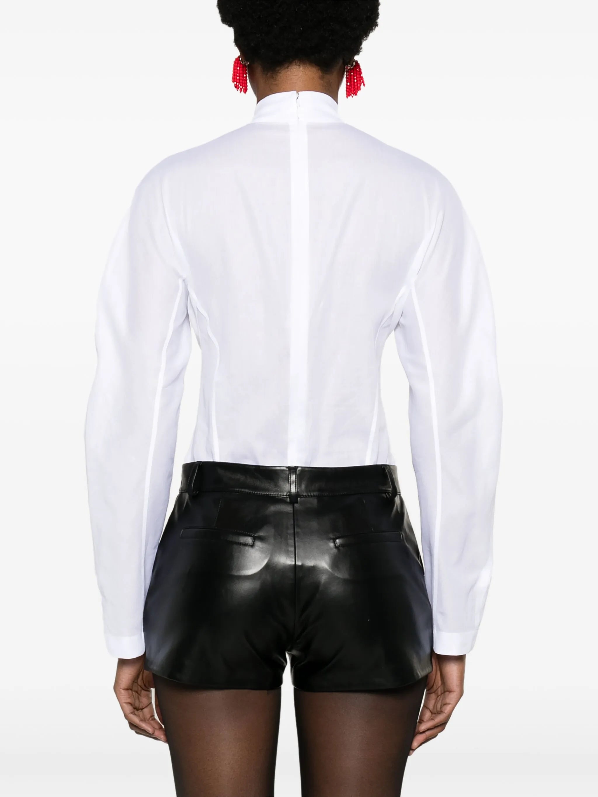 Cinched mesh body