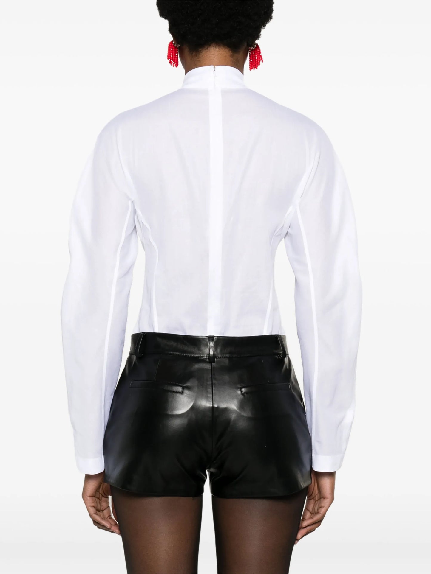 Cinched mesh body