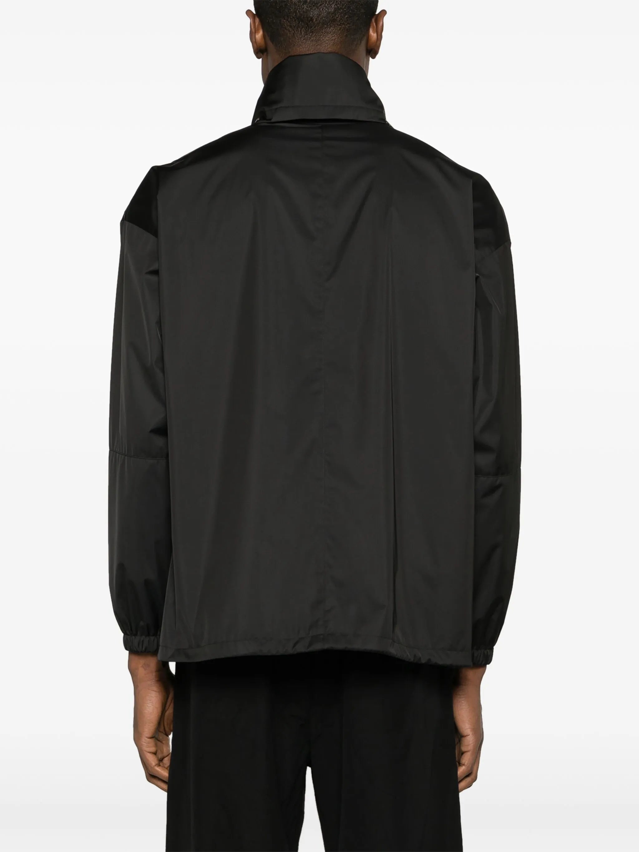 concealed-hood cargo jacket