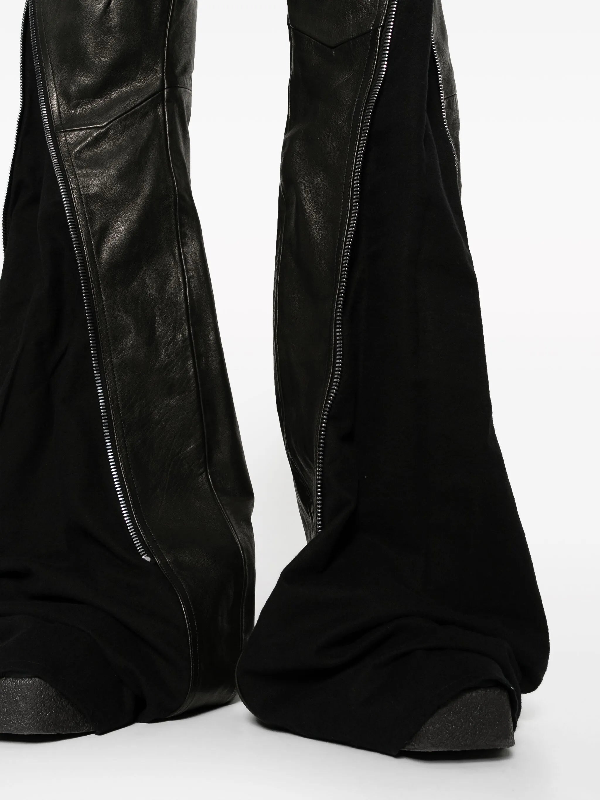 zip-up leather tapered trousers