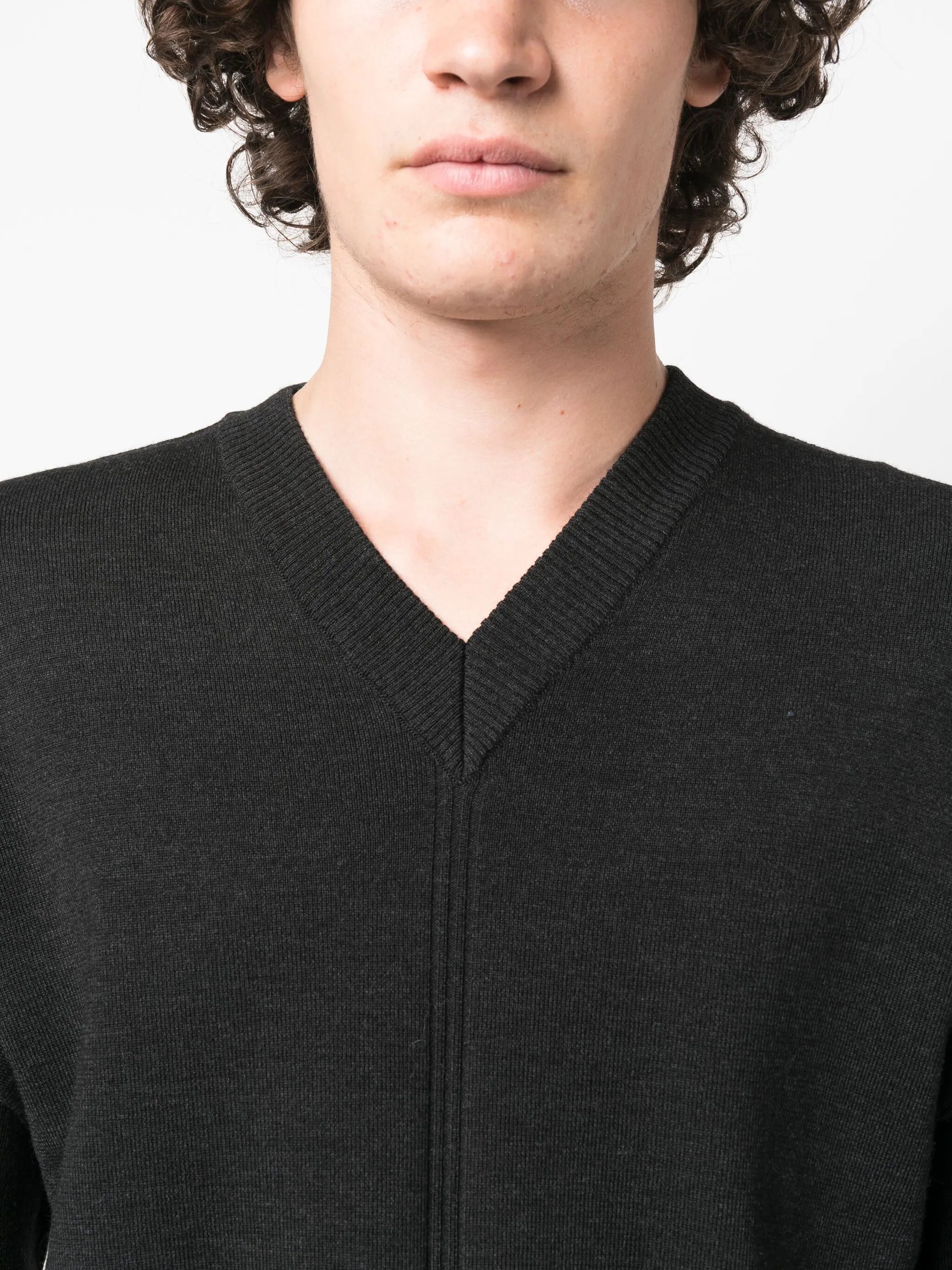 V-neck knitted jumper
