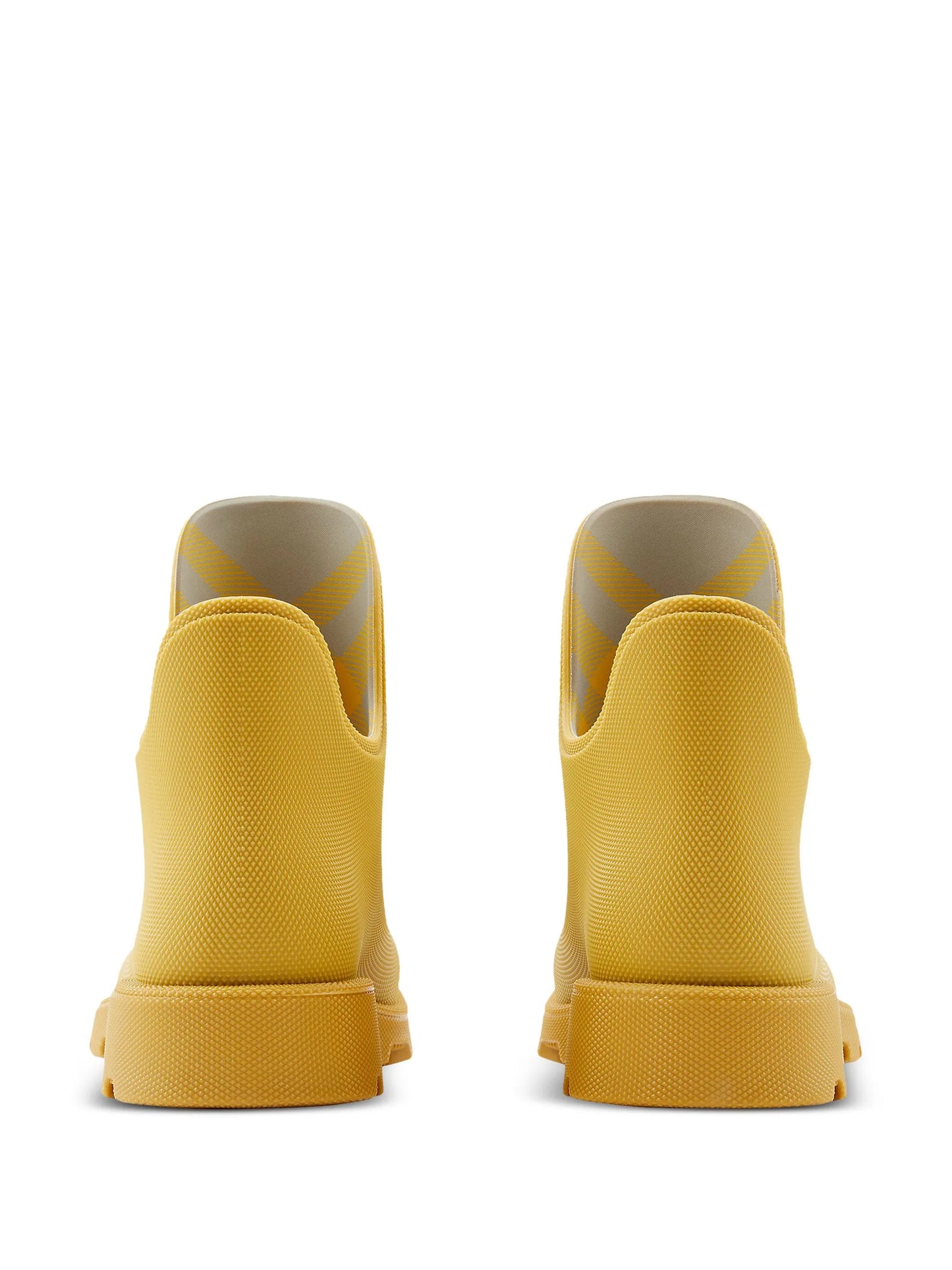 pebbled rubber rainboots