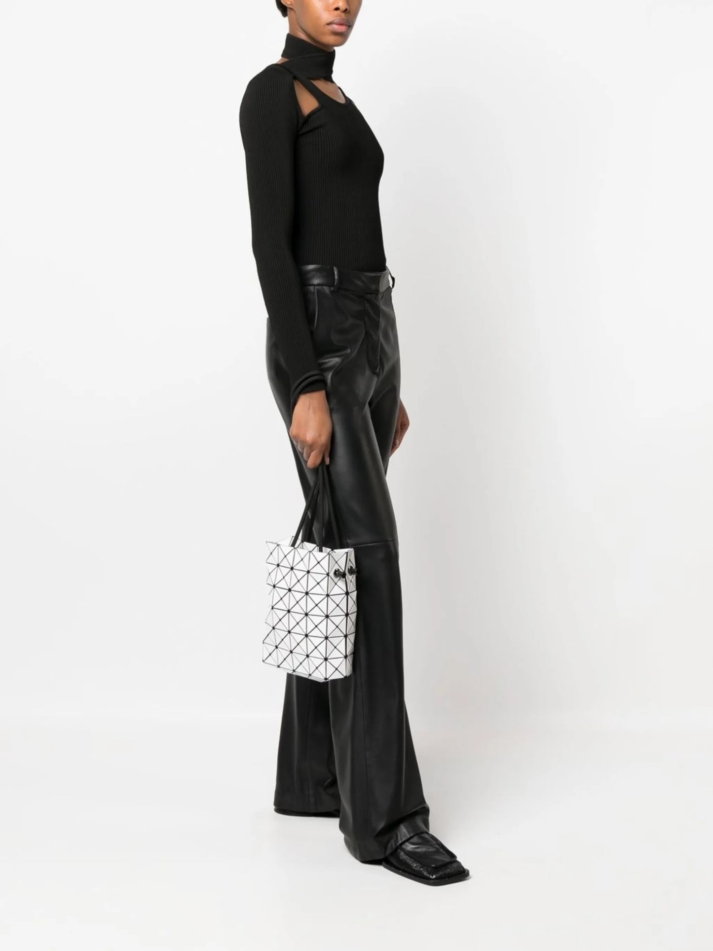 Wring geometric panelled-design shoulder bag