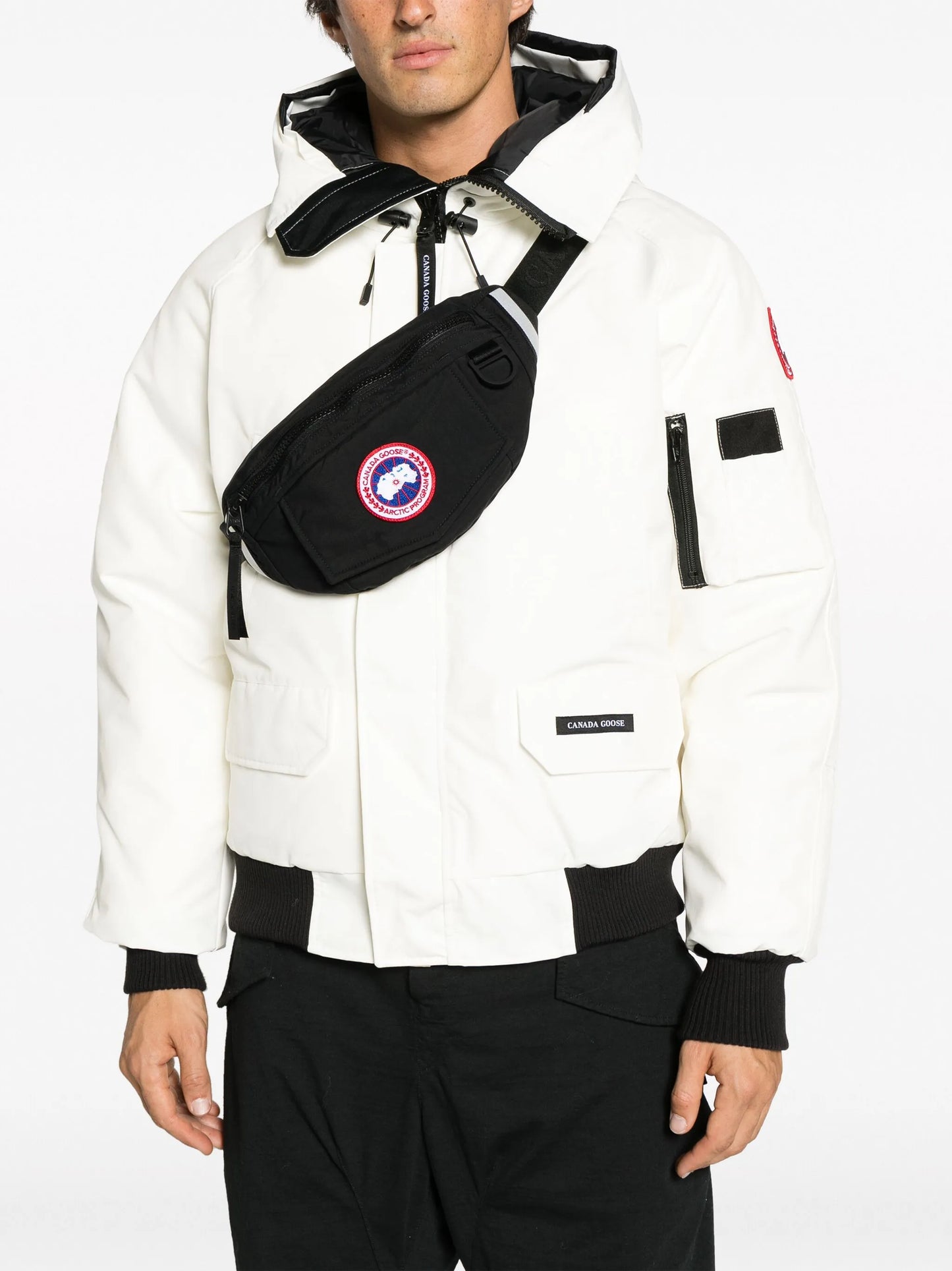 logo-patch belt bag