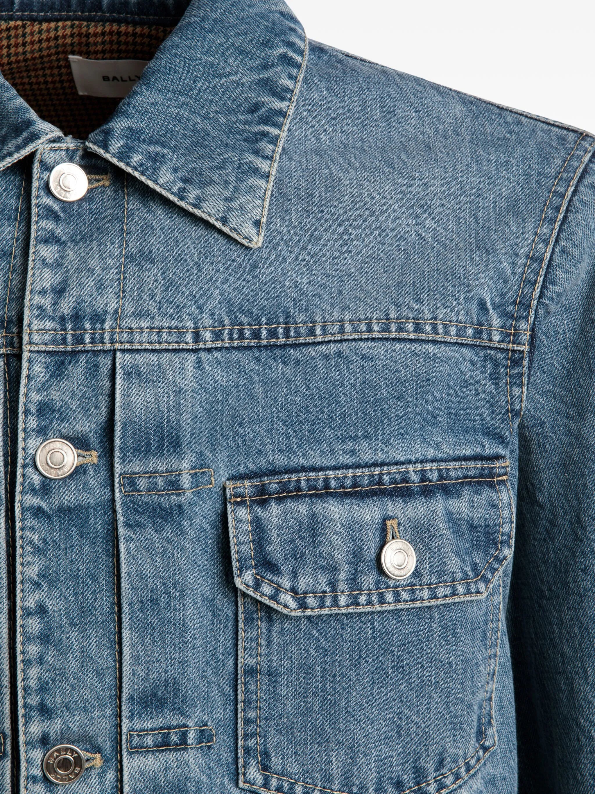 flap-pocket denim jacket