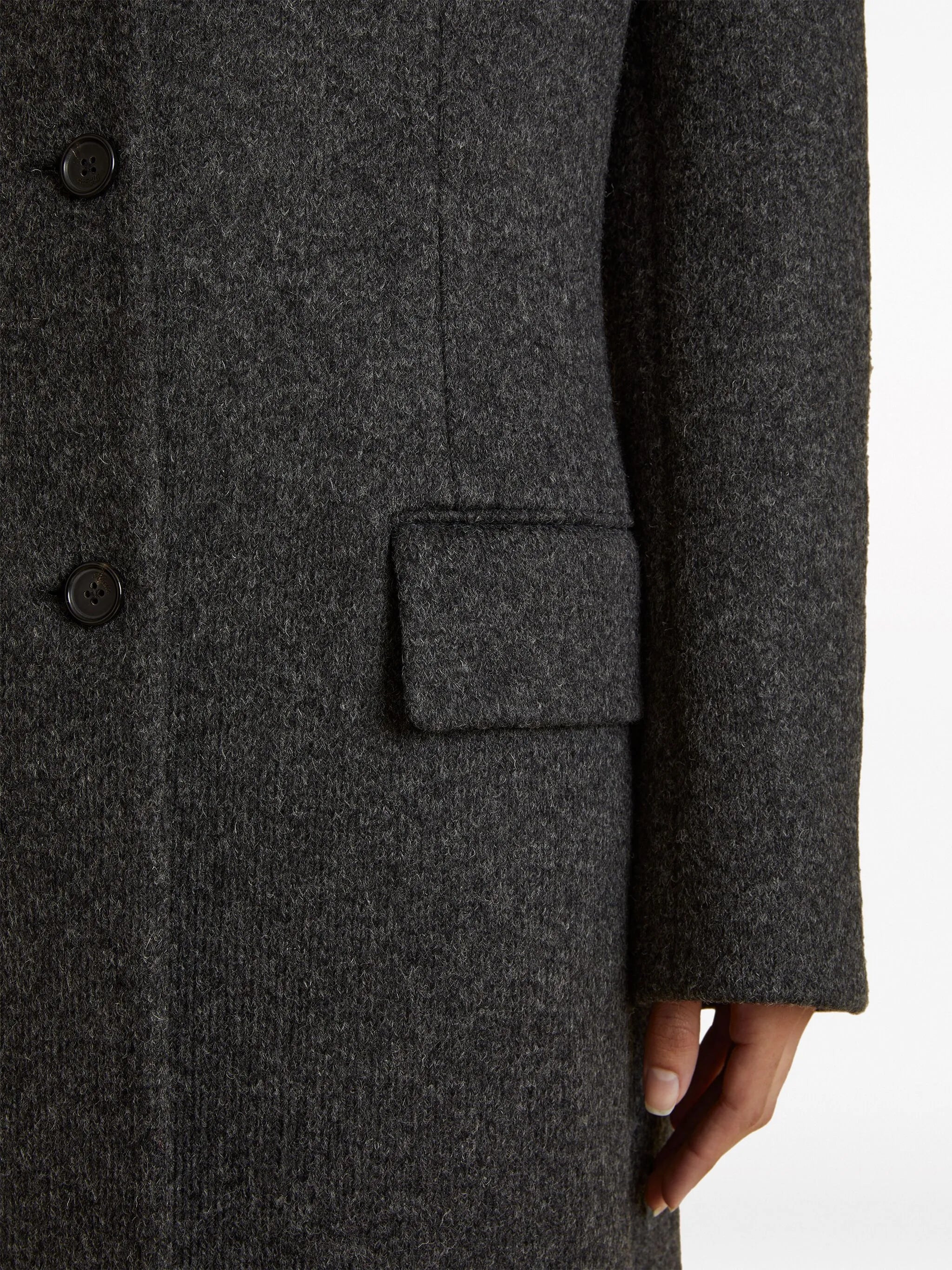 The Bontin single-breasted coat