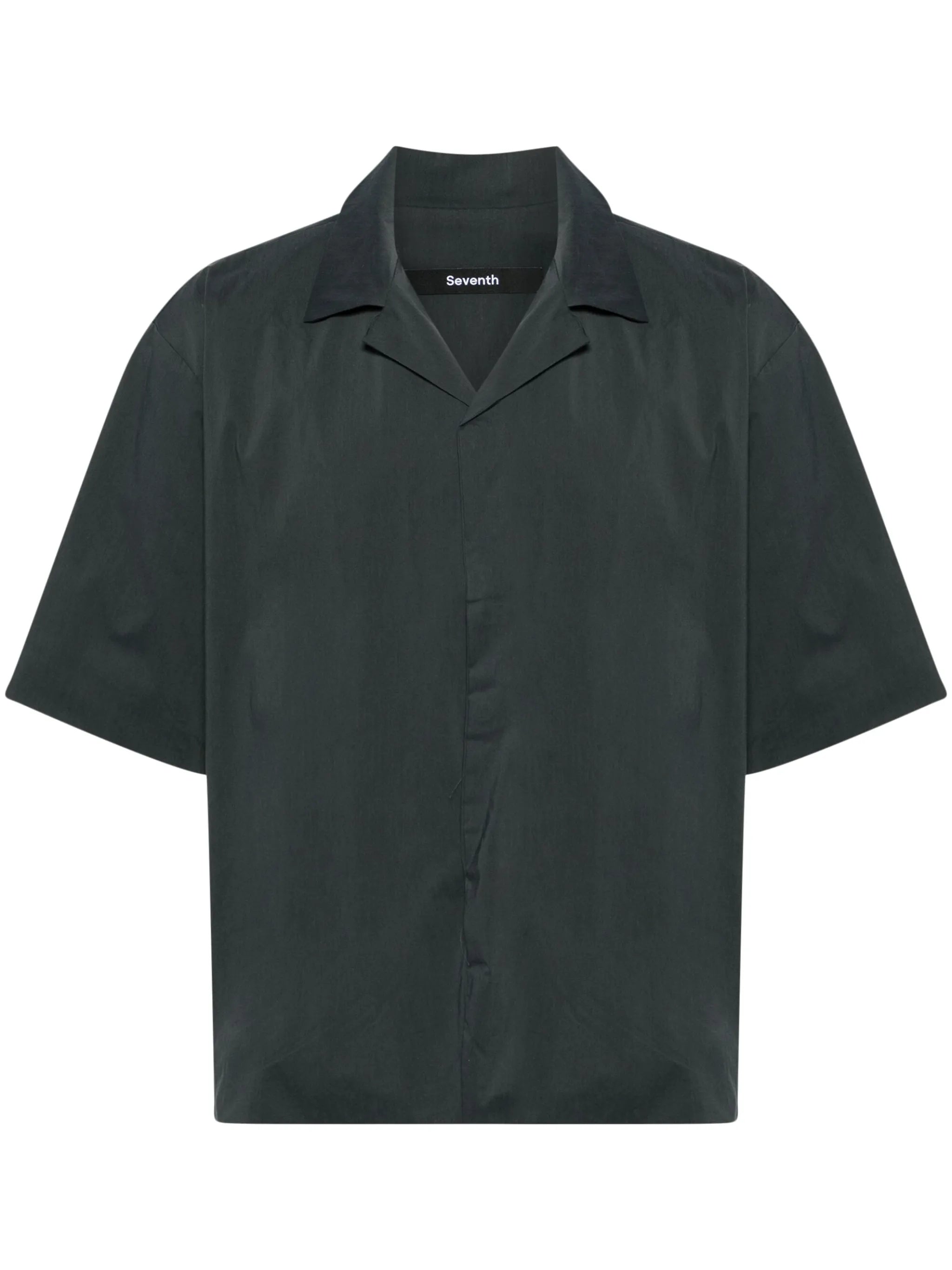 magnetic-fastening camp-collar shirt