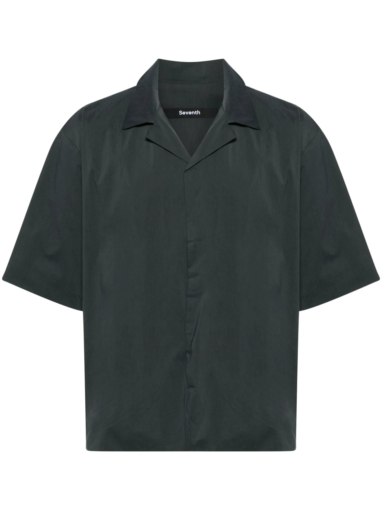 magnetic-fastening camp-collar shirt
