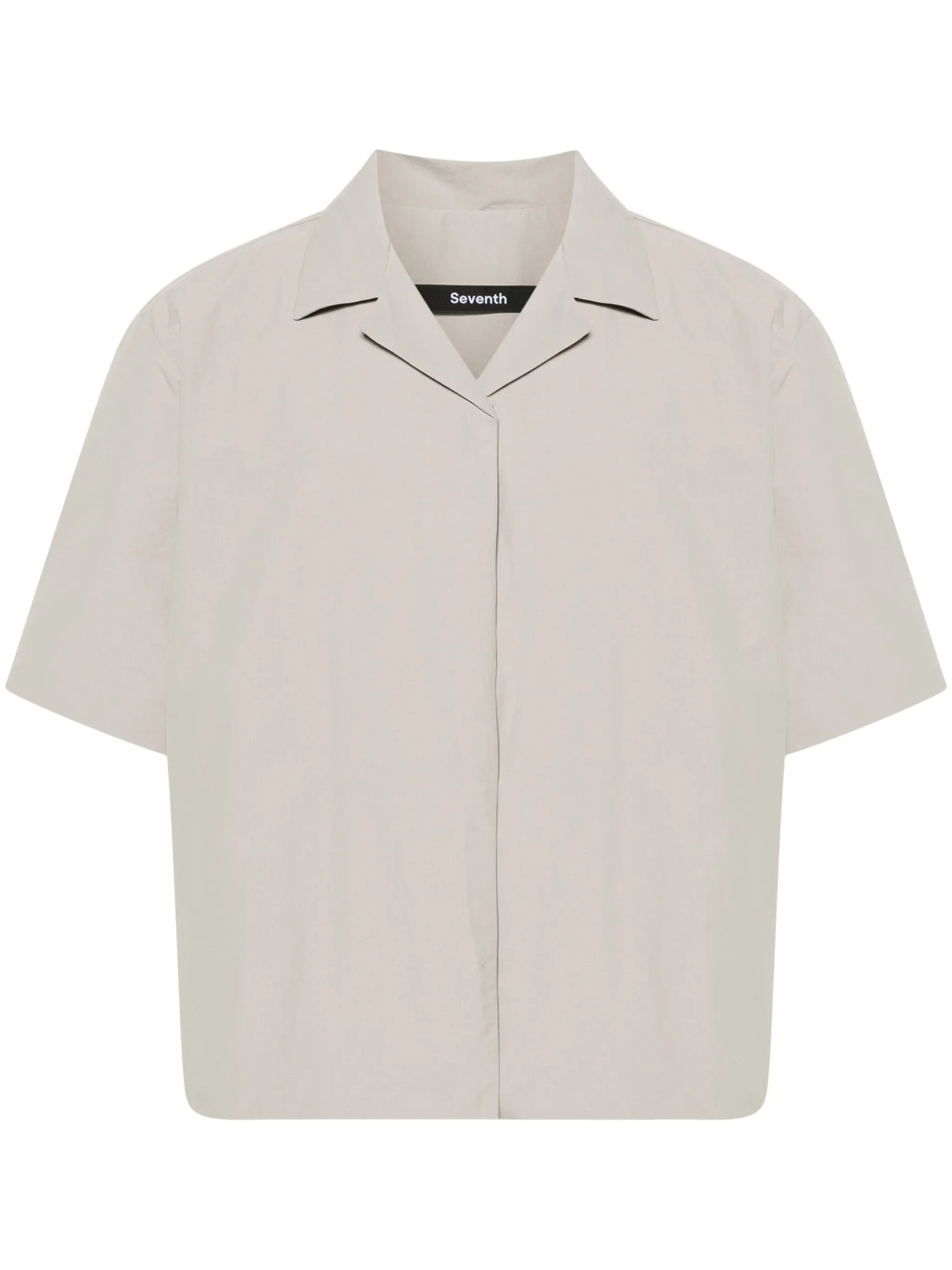 magnetic-fastening camp-collar shirt