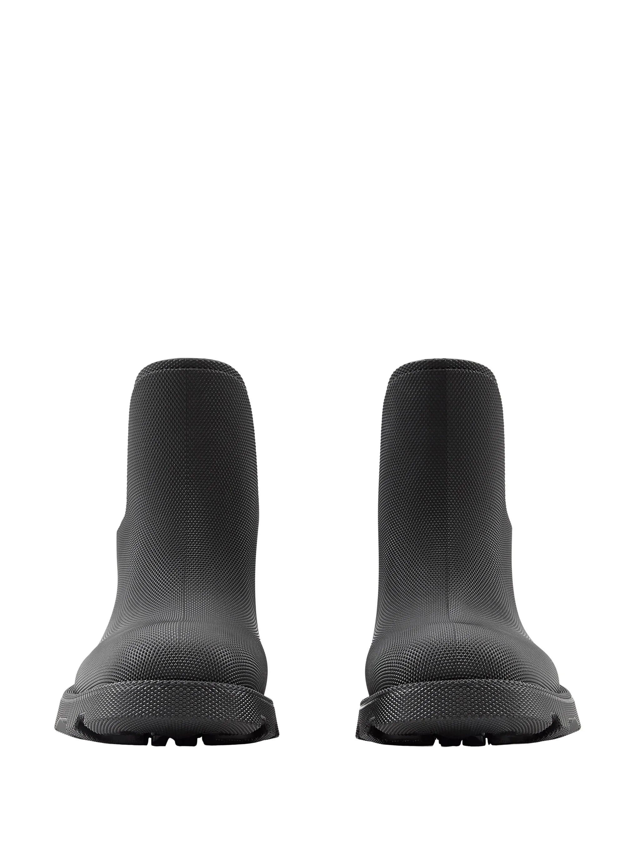 textured-finish round-toe boots