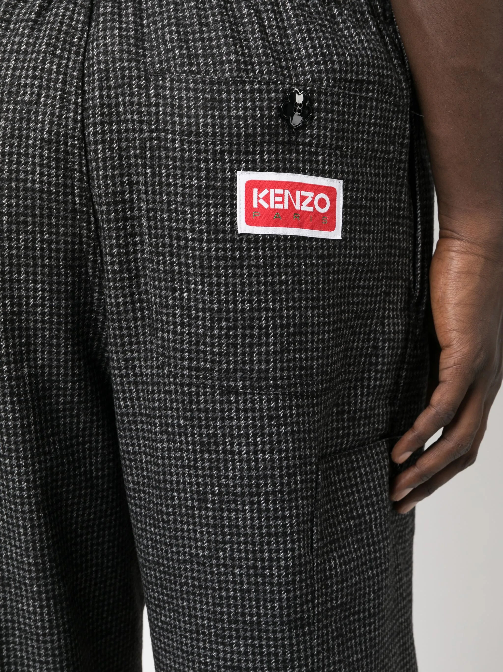 logo-patch check-pattern tapered trousers