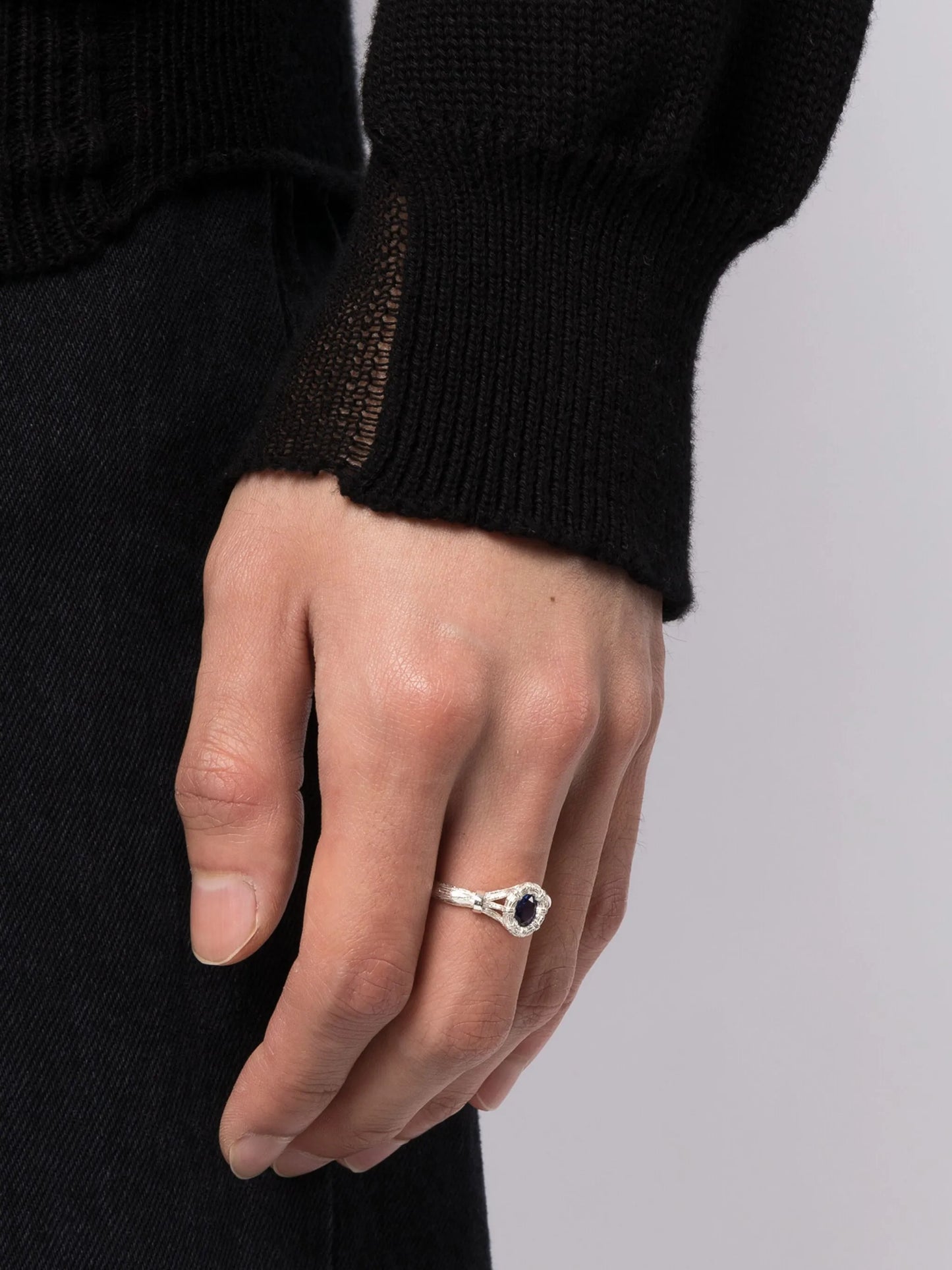 Bound Willow sapphire ring