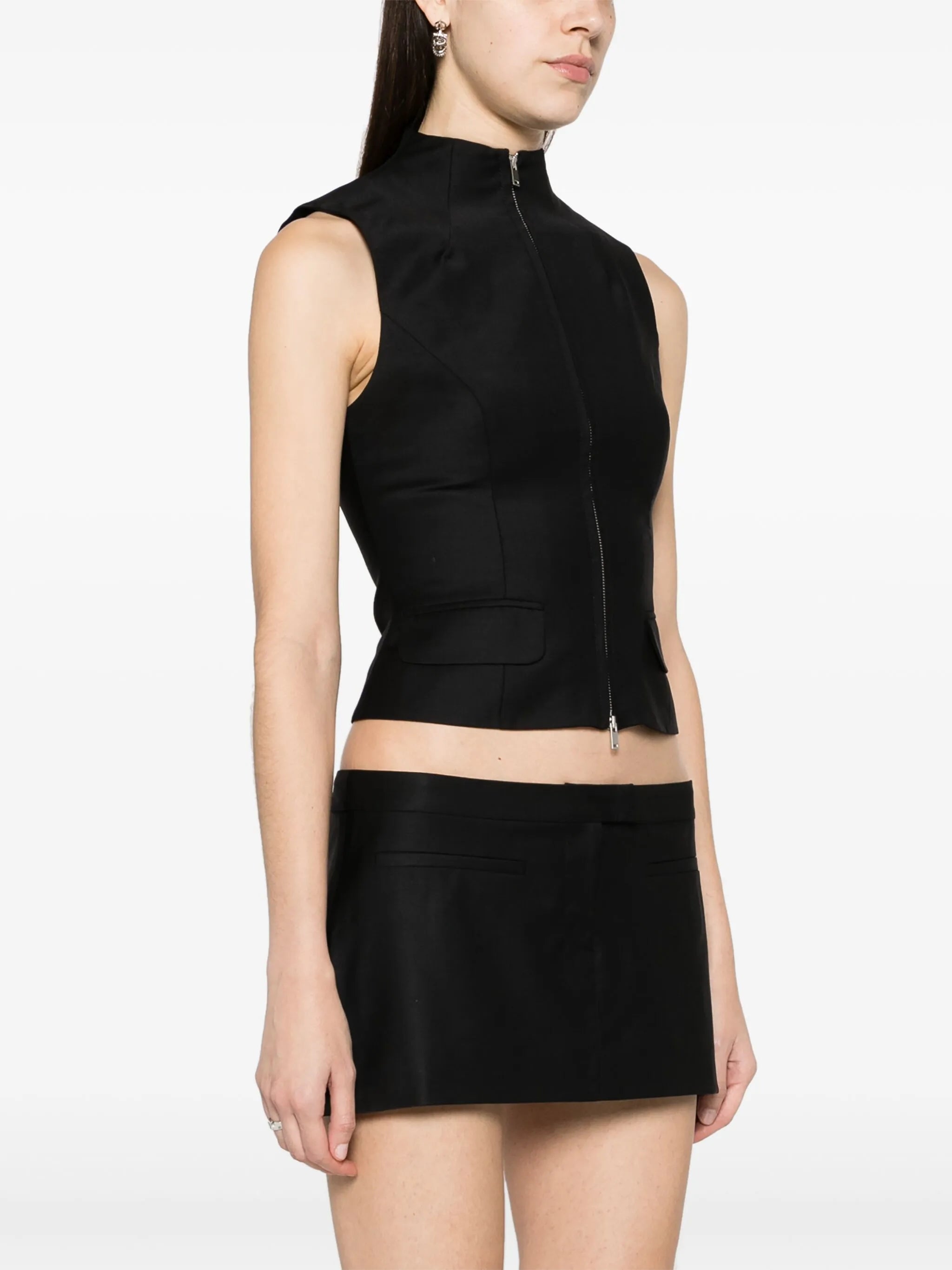 Suwo mock-neck vest