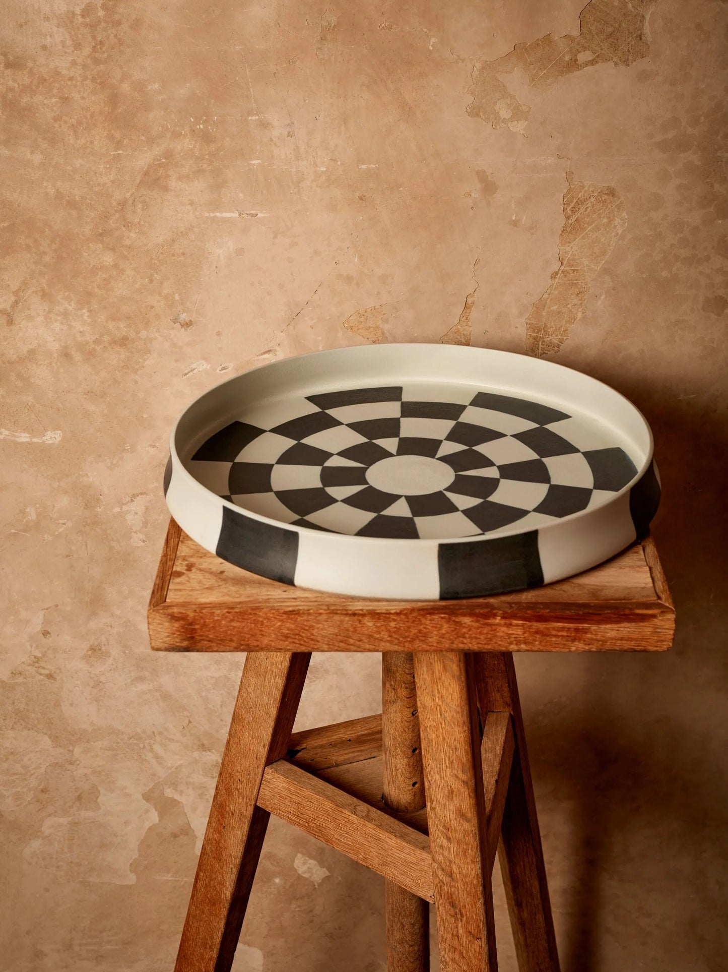 Damier porcelain round platter (42cm)