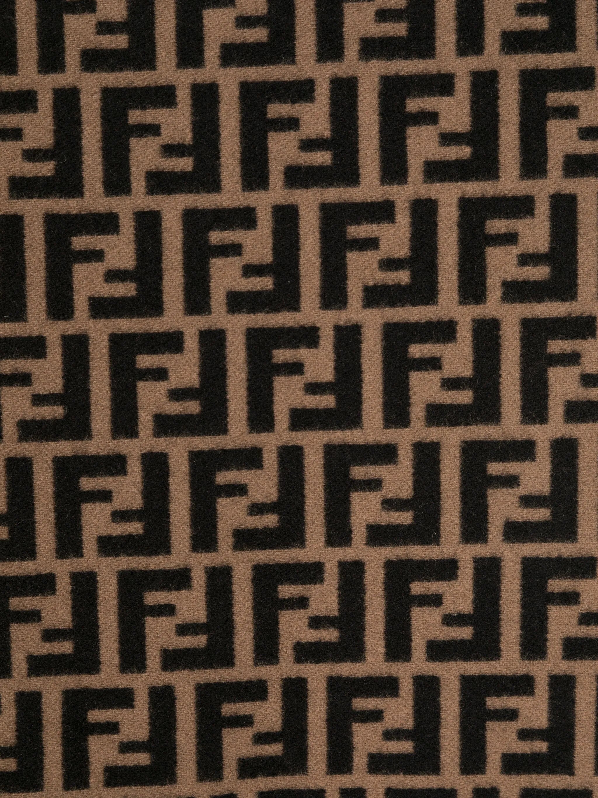 jacquard FF-motif scarf