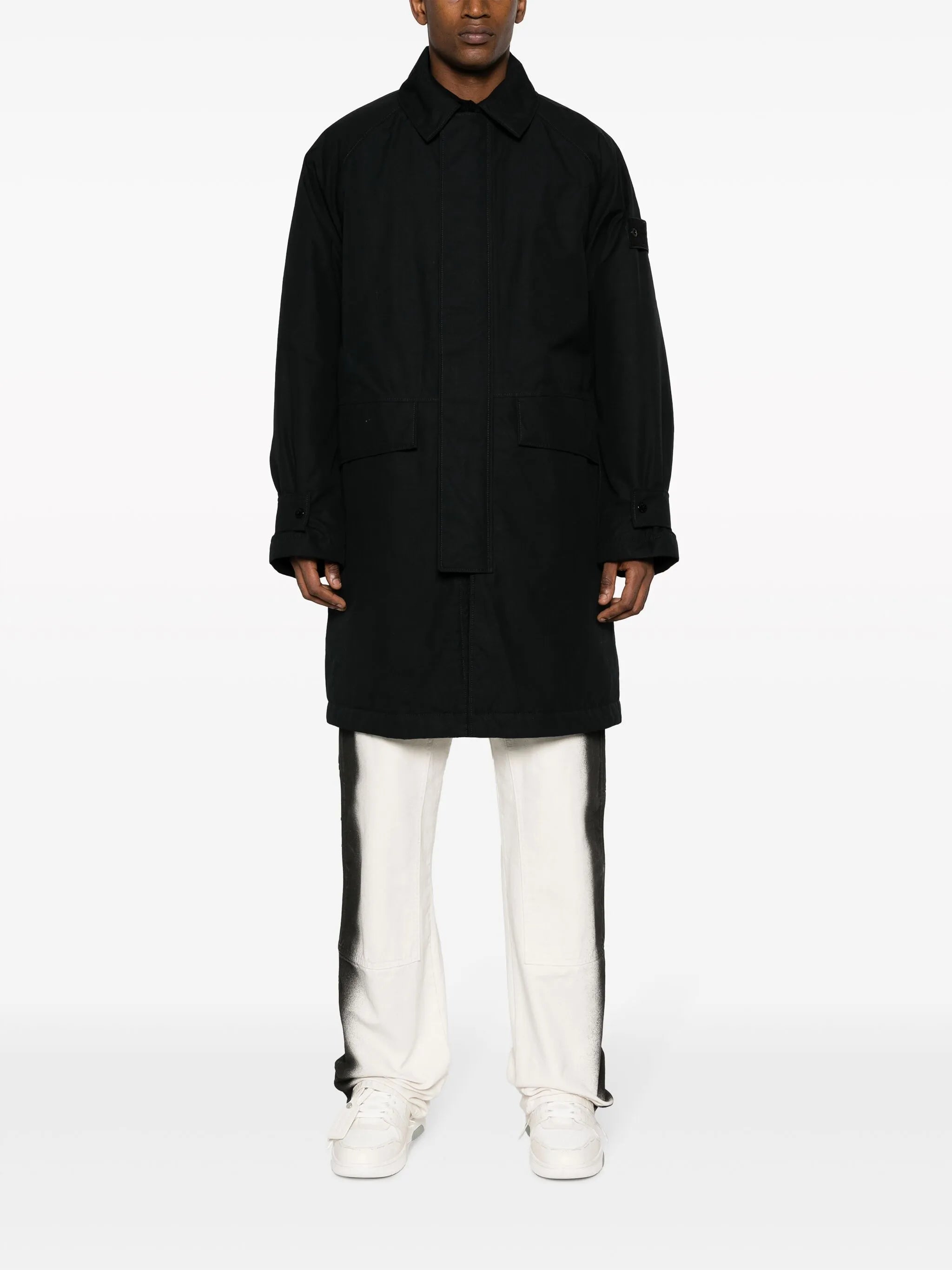 Compass-motif straight-point collar coat