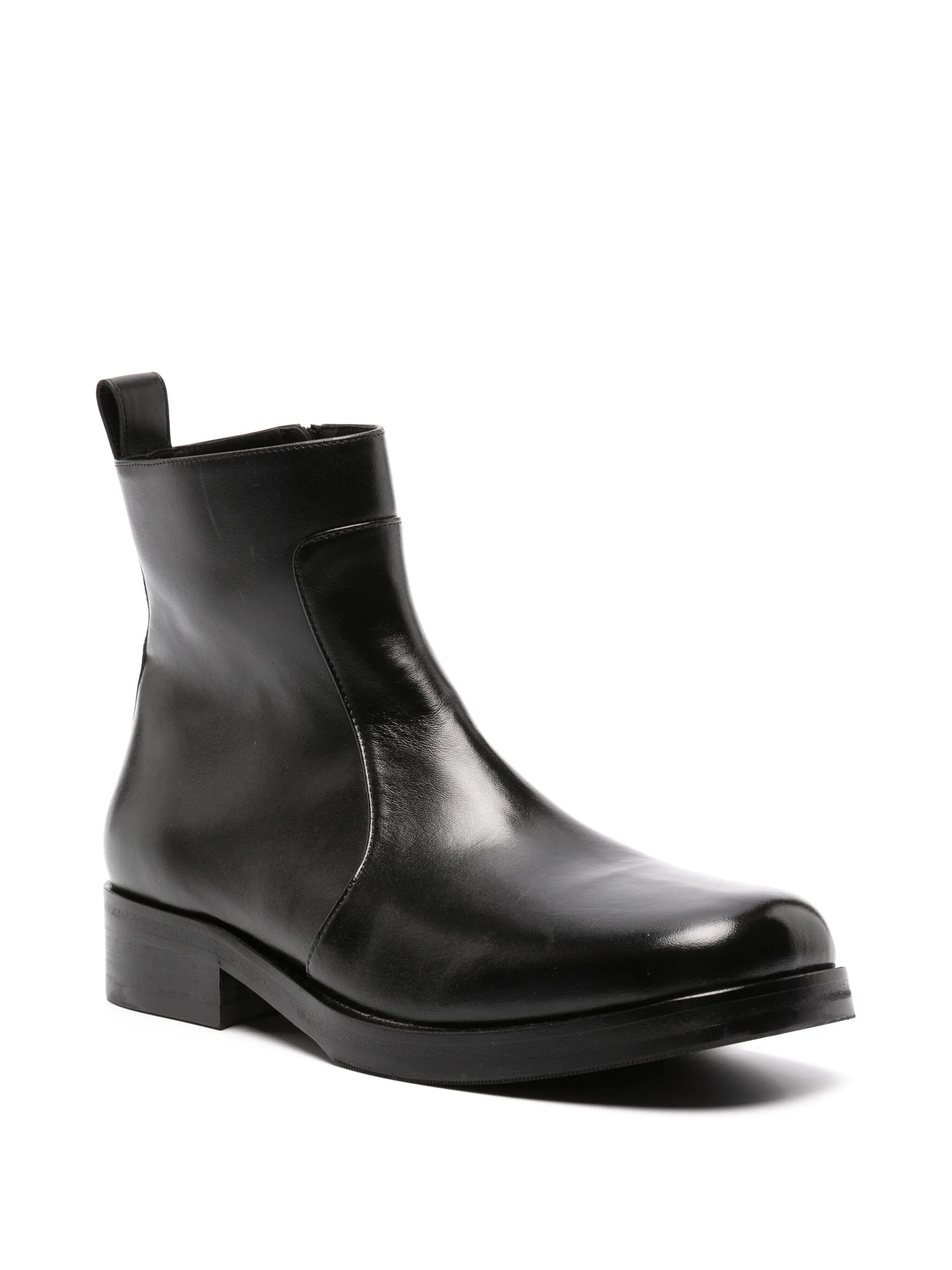 square boots