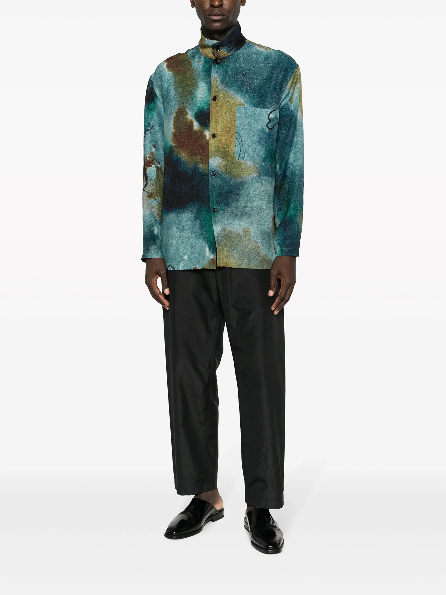 stand-collar abstract-print shirt