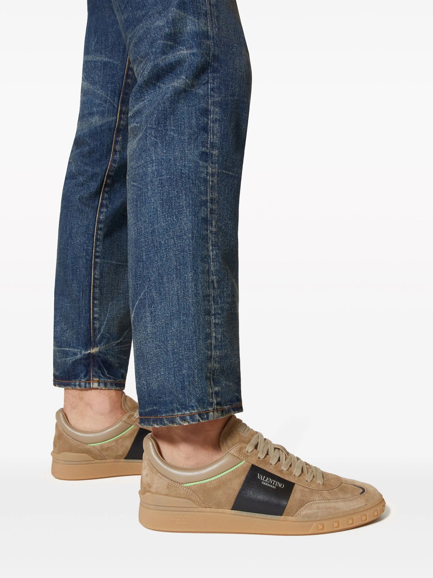 Upvillage sneakers