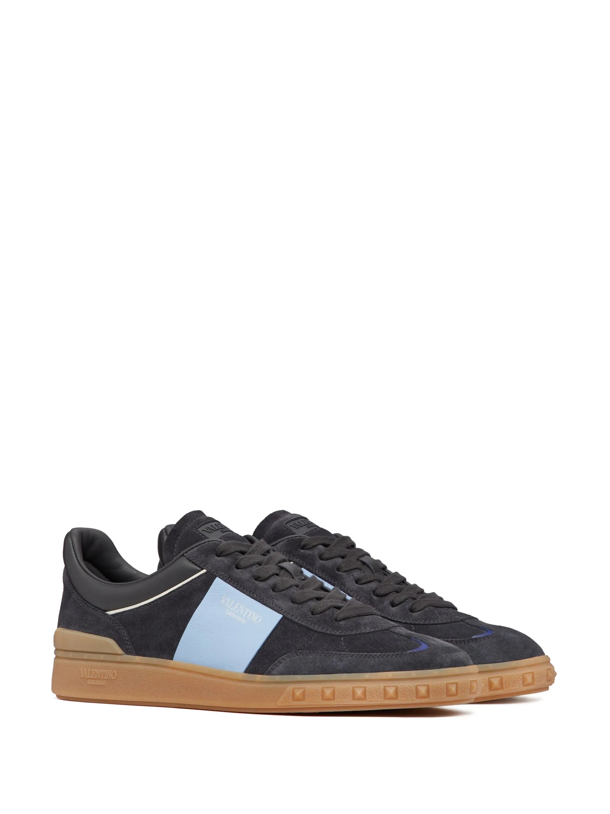 Upvillage sneakers