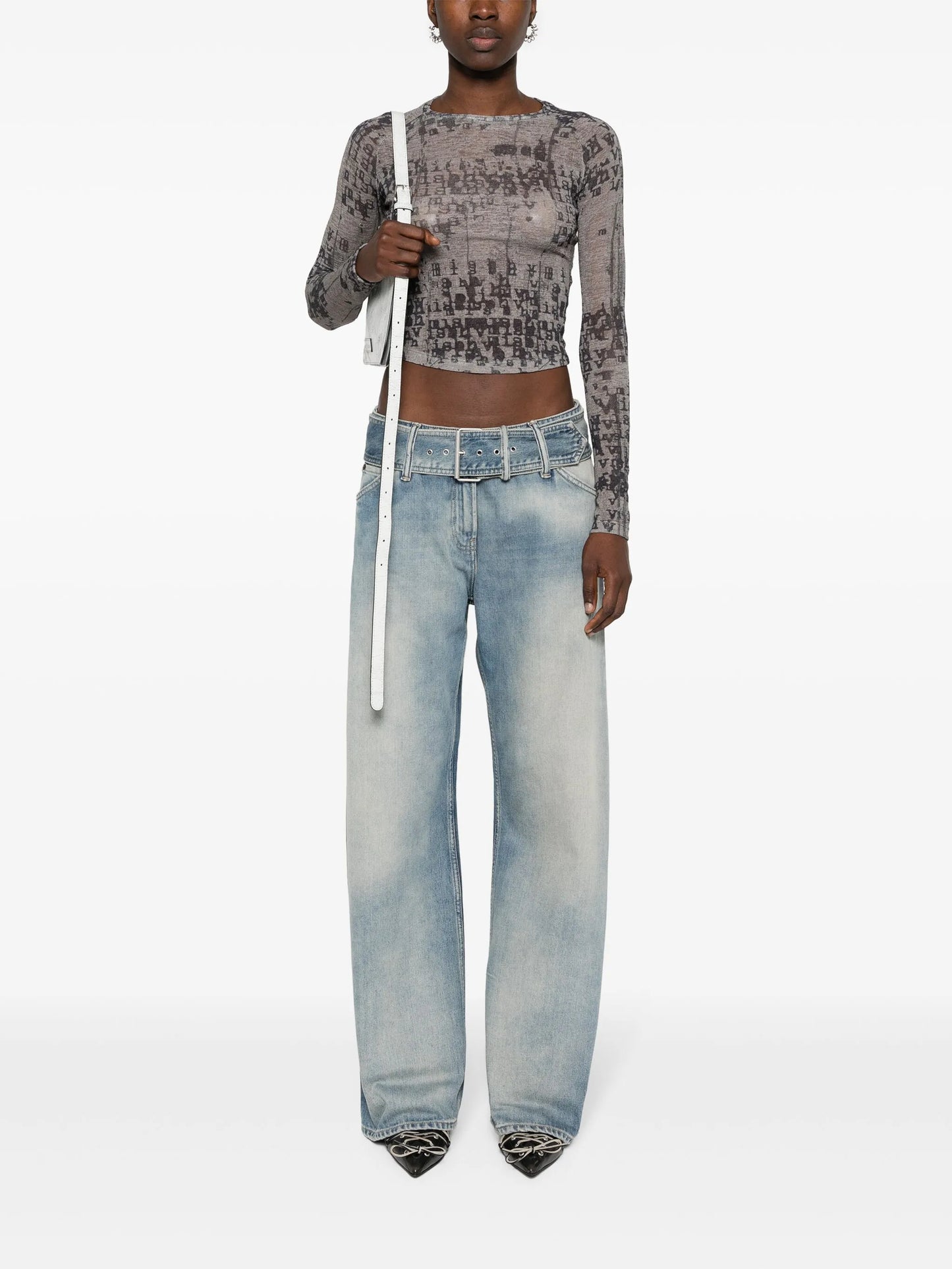 low-rise wide-leg jeans