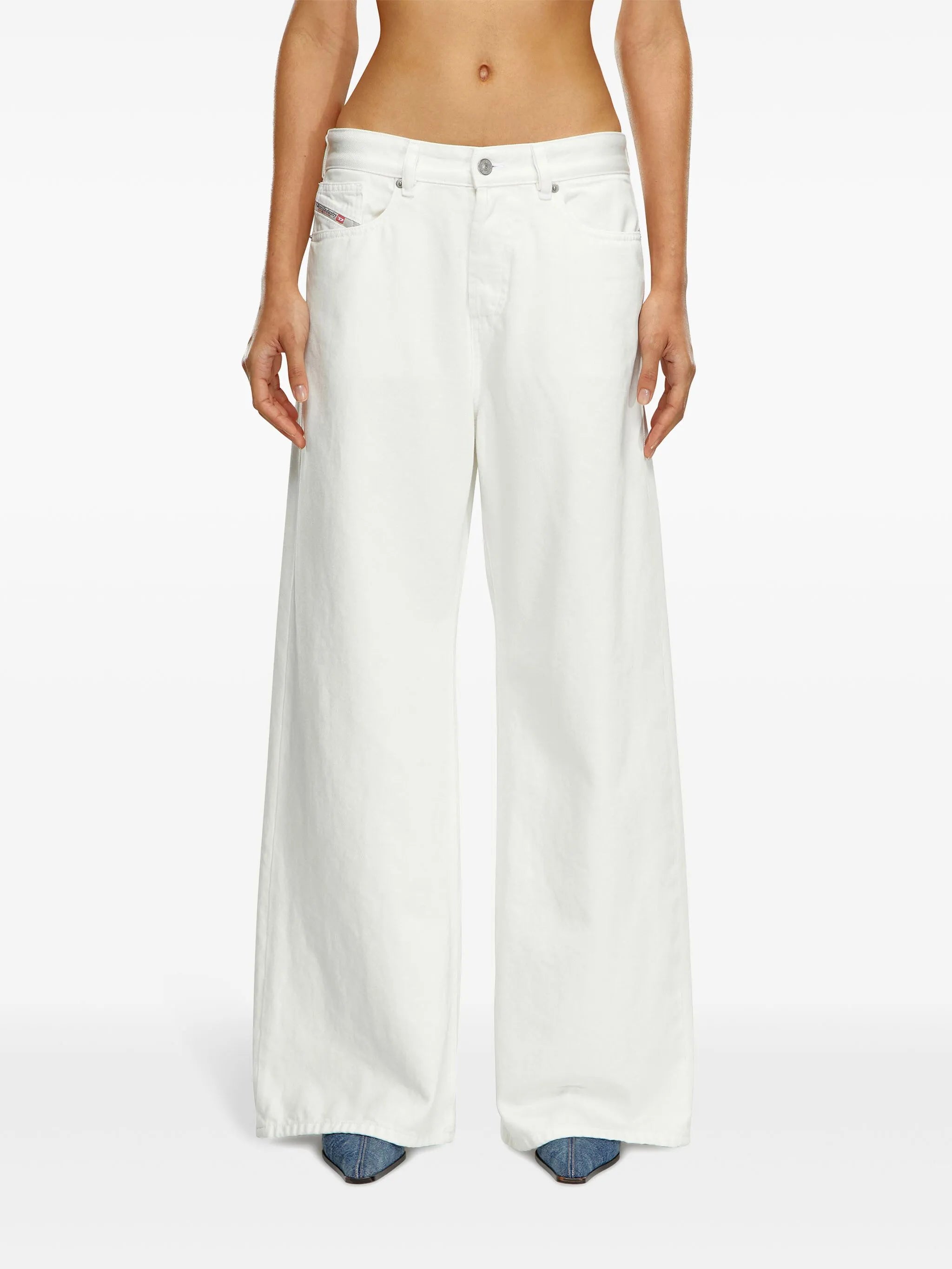 low-rise wide-leg jeans
