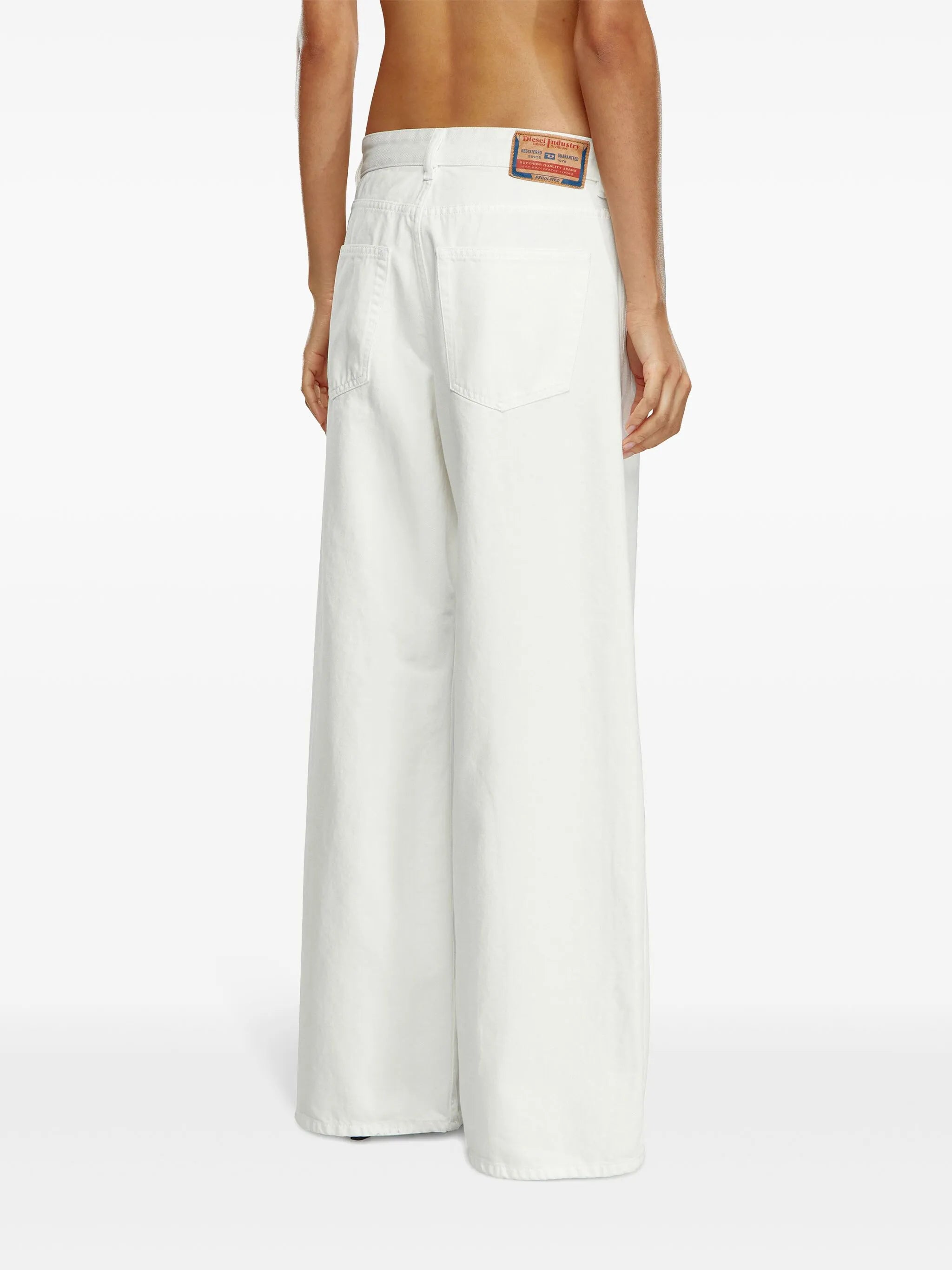 low-rise wide-leg jeans