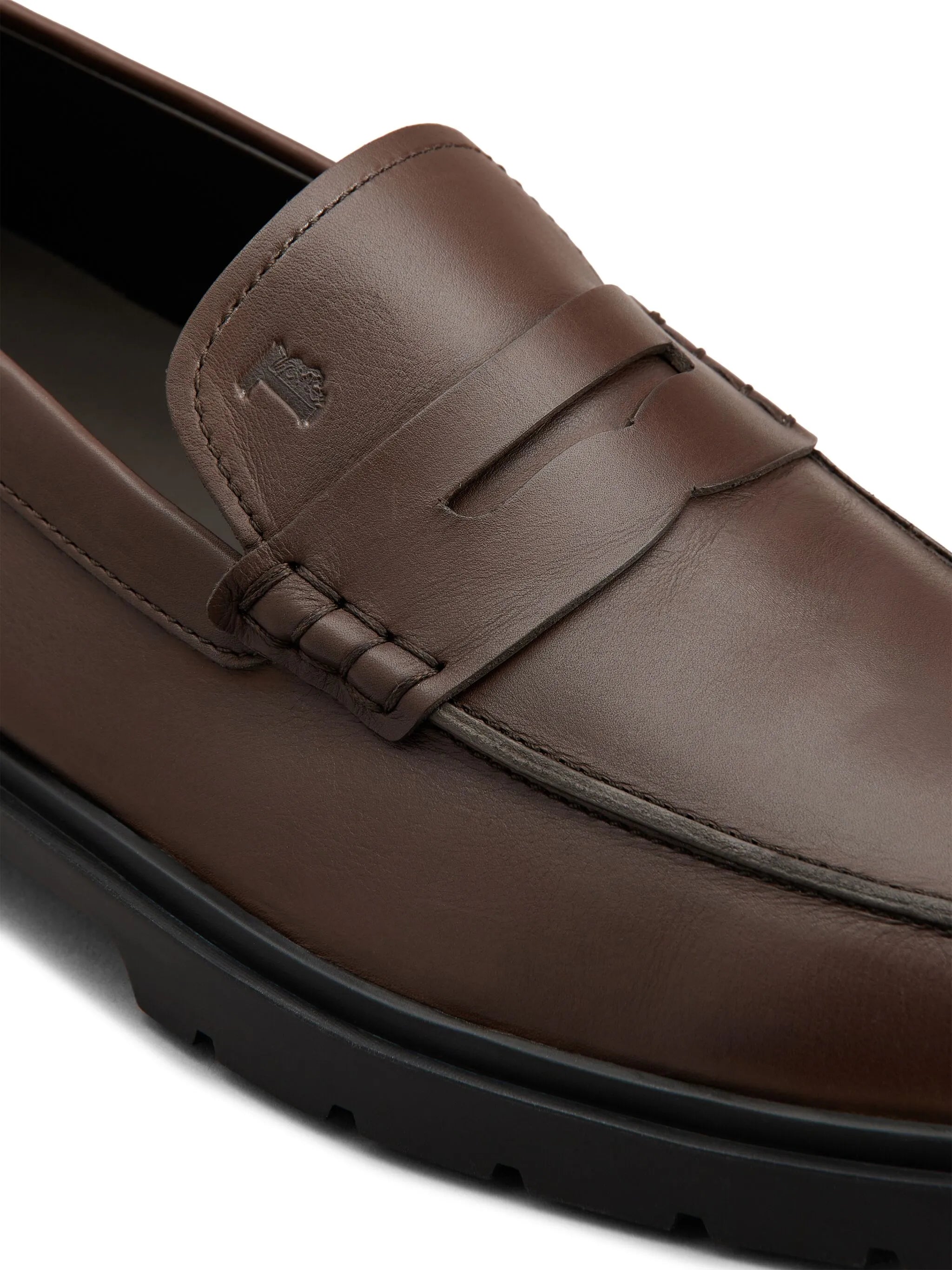 loafers in leather