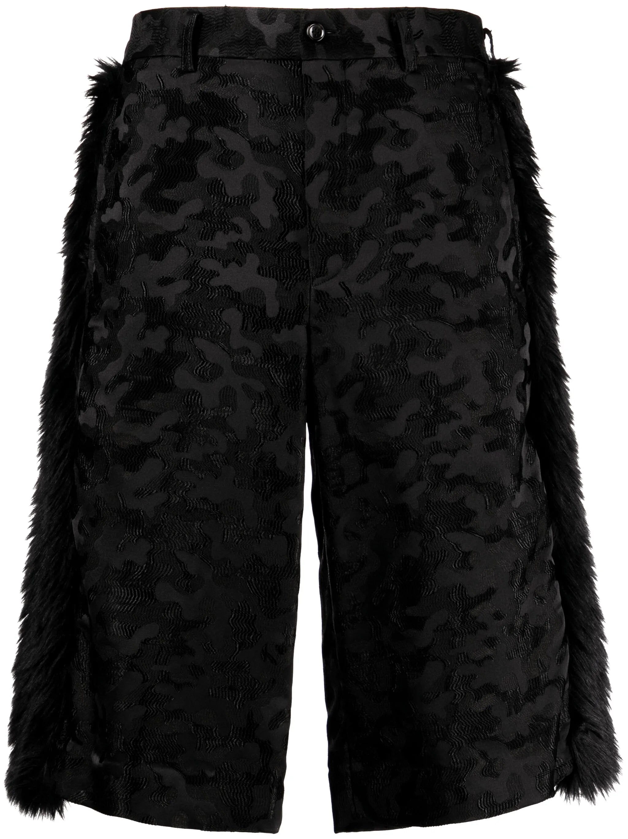 camouflage-pattern knee-length shorts