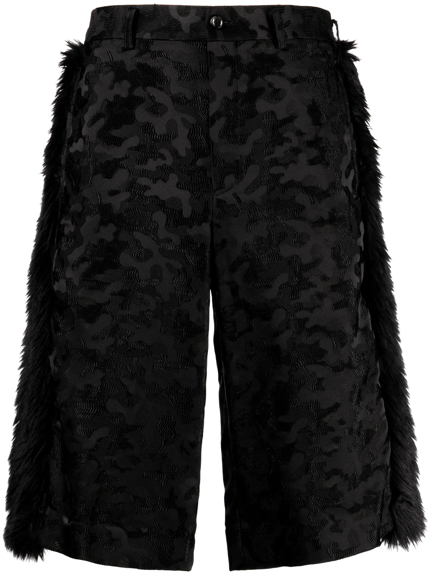 camouflage-pattern knee-length shorts