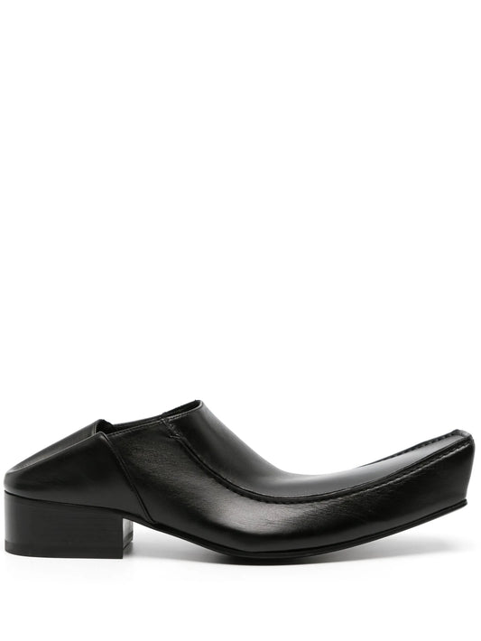 Romeo elongated-toe leather mules