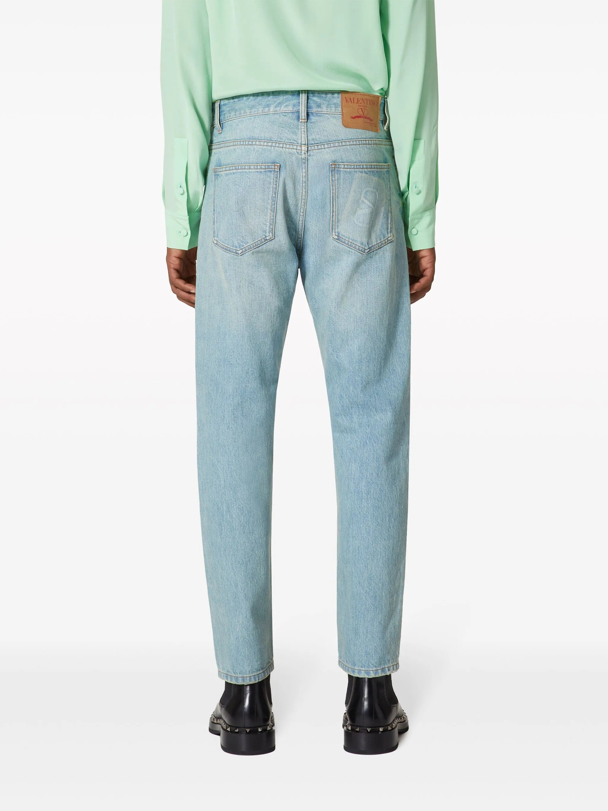button jeans