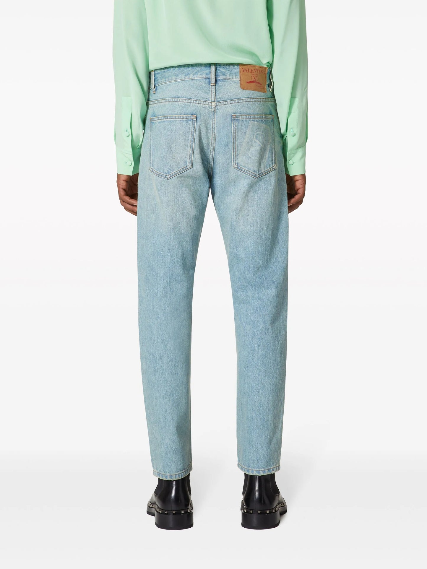 button jeans