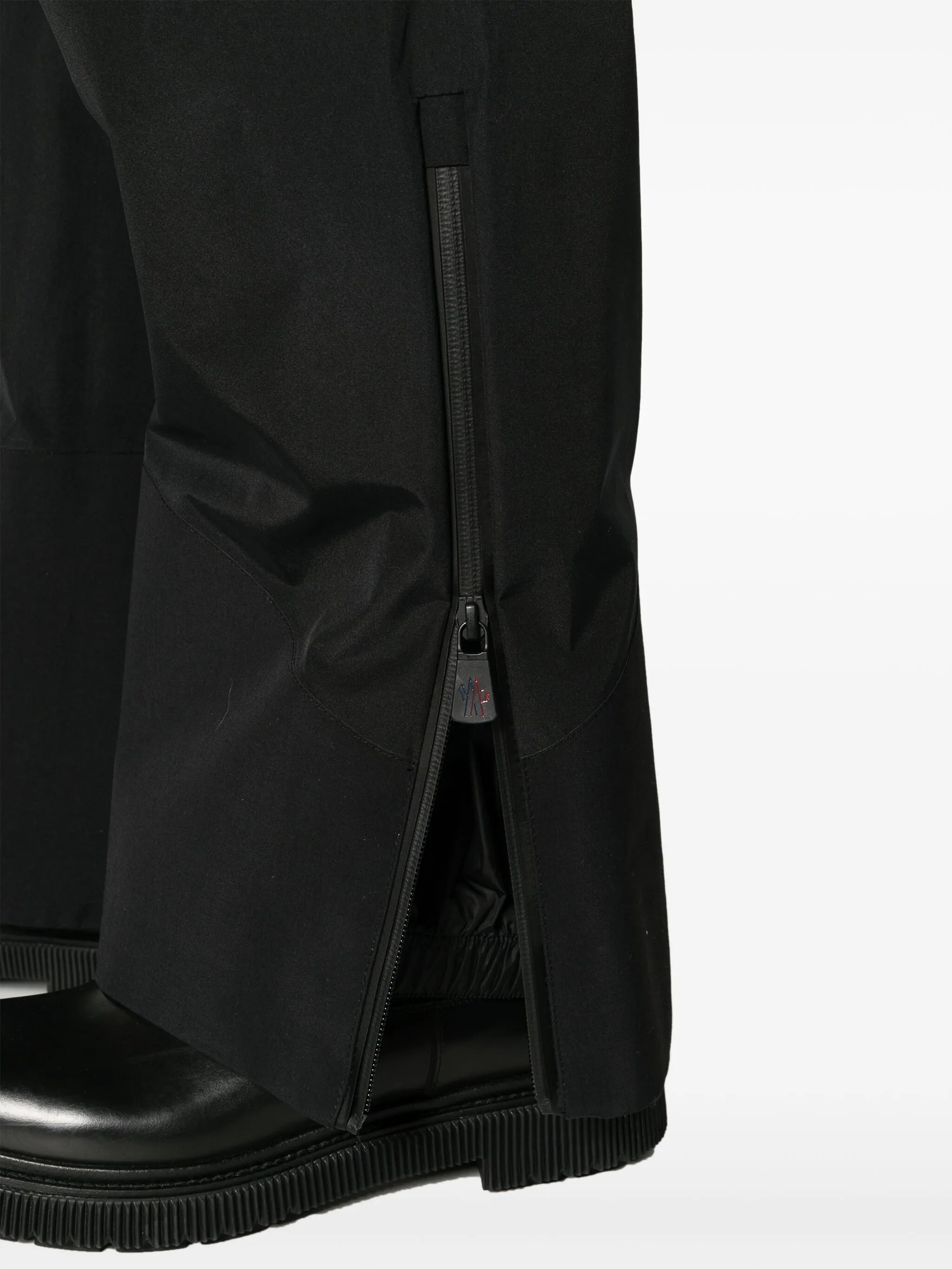 belted ski trousers