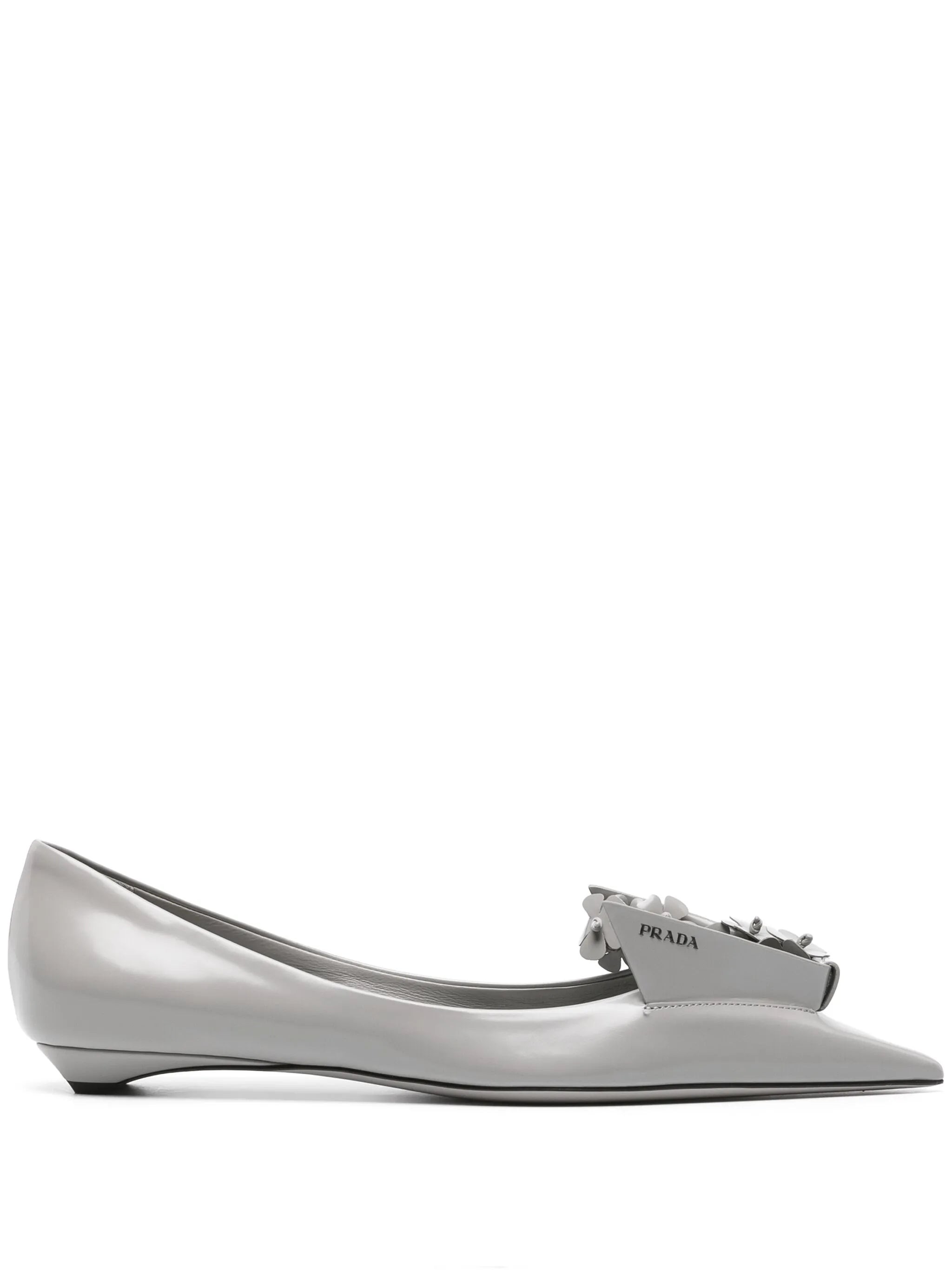 floral-appliqué leather ballerina shoes